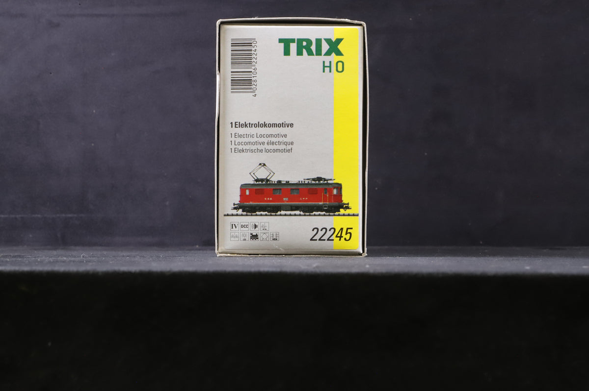 Trix HO 22245 Serie Re 4/4 I No.10036 in SBB/CFF Red - DCC Sound