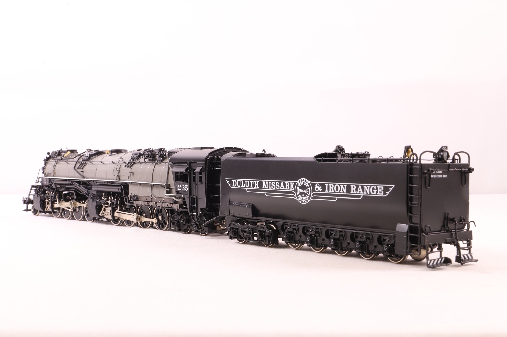 Iron Horse Models HO Brass 15468-3 M-4, 2-8-8-4 The Yellowstone w/elesco feed water system, Painted w. gray Water Jacket