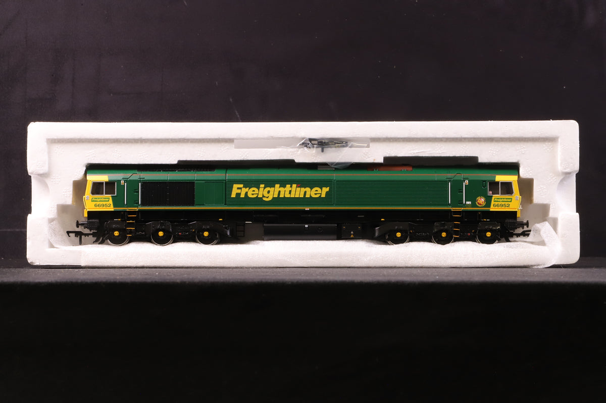 Bachmann OO 32-975 Class 66/9 66952 in Freightliner Livery