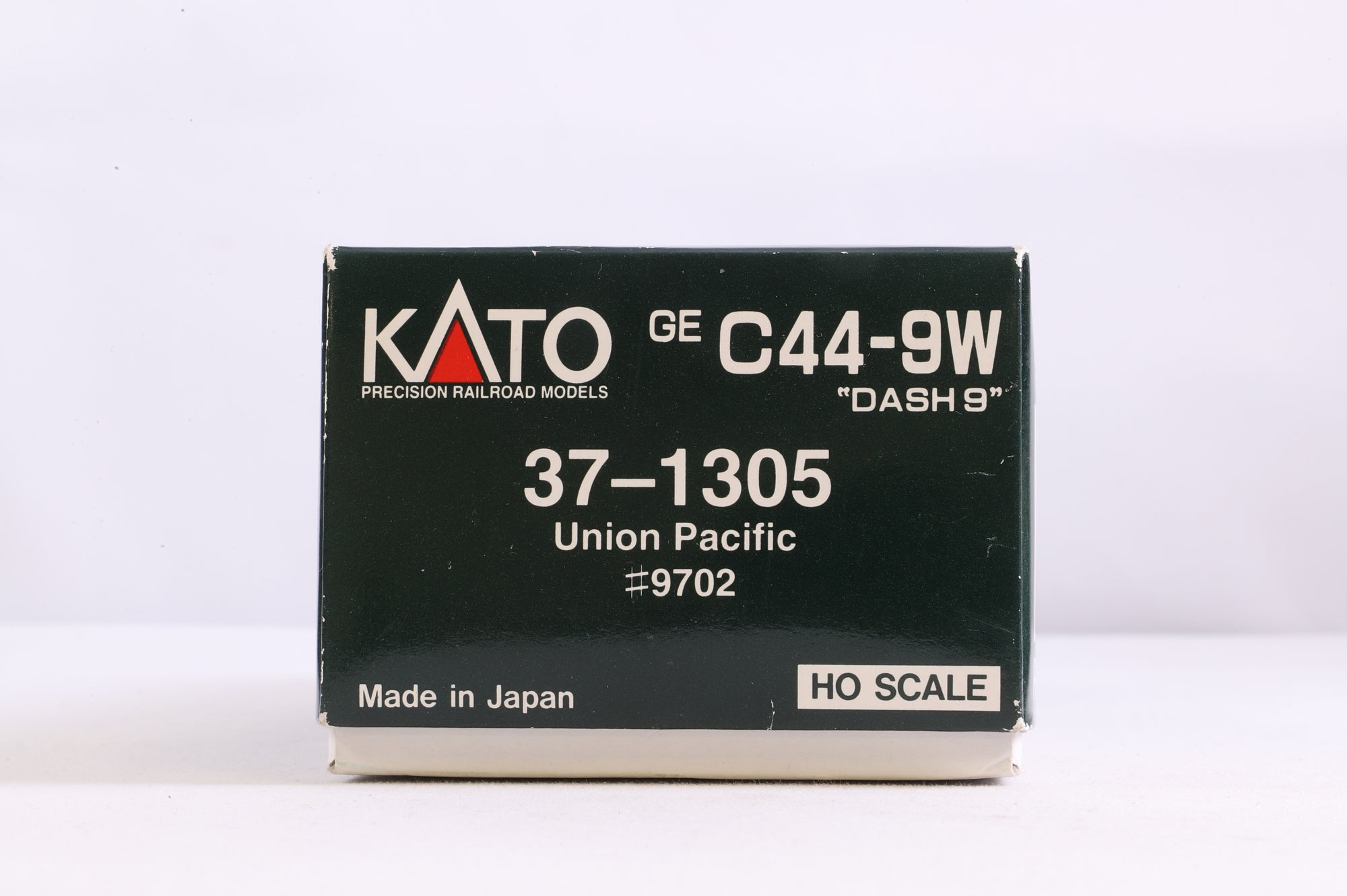 Kato HO 37-1305 GE C44-9W Dash 9 Union Pacific '9702'