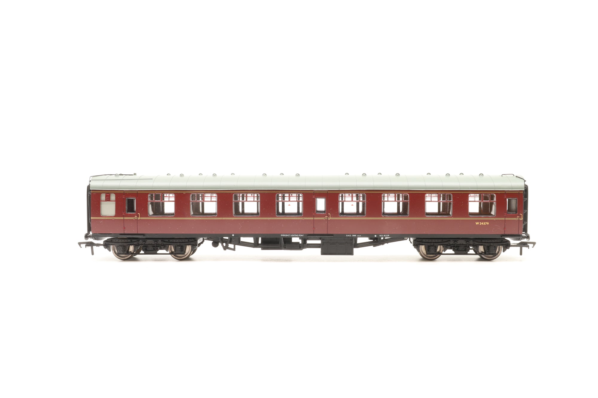 Bachmann OO Rake of 4x Mk1s in BR Maroon