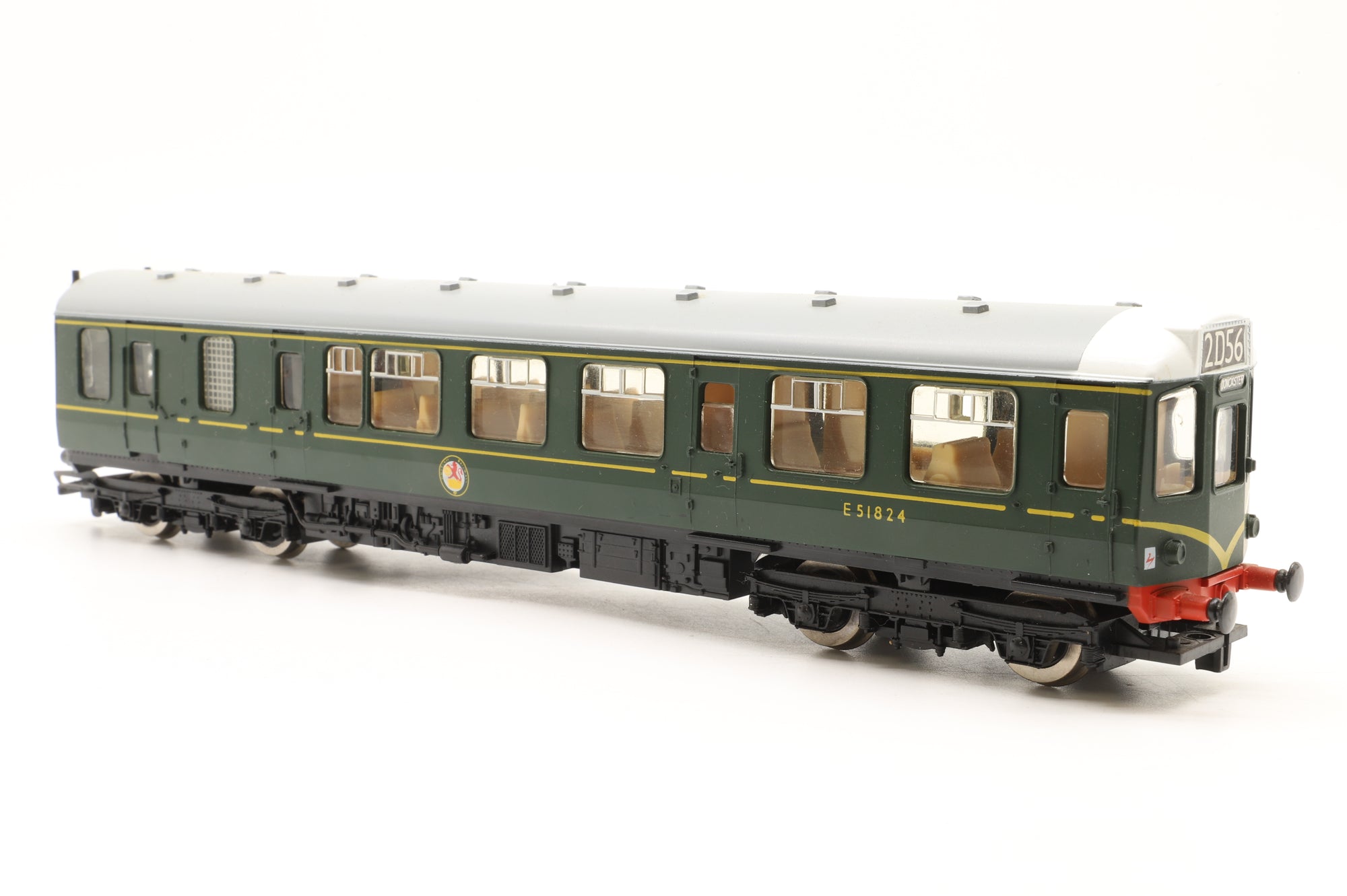 Hornby OO R687 Class 110 3-Car DMU in BR Green