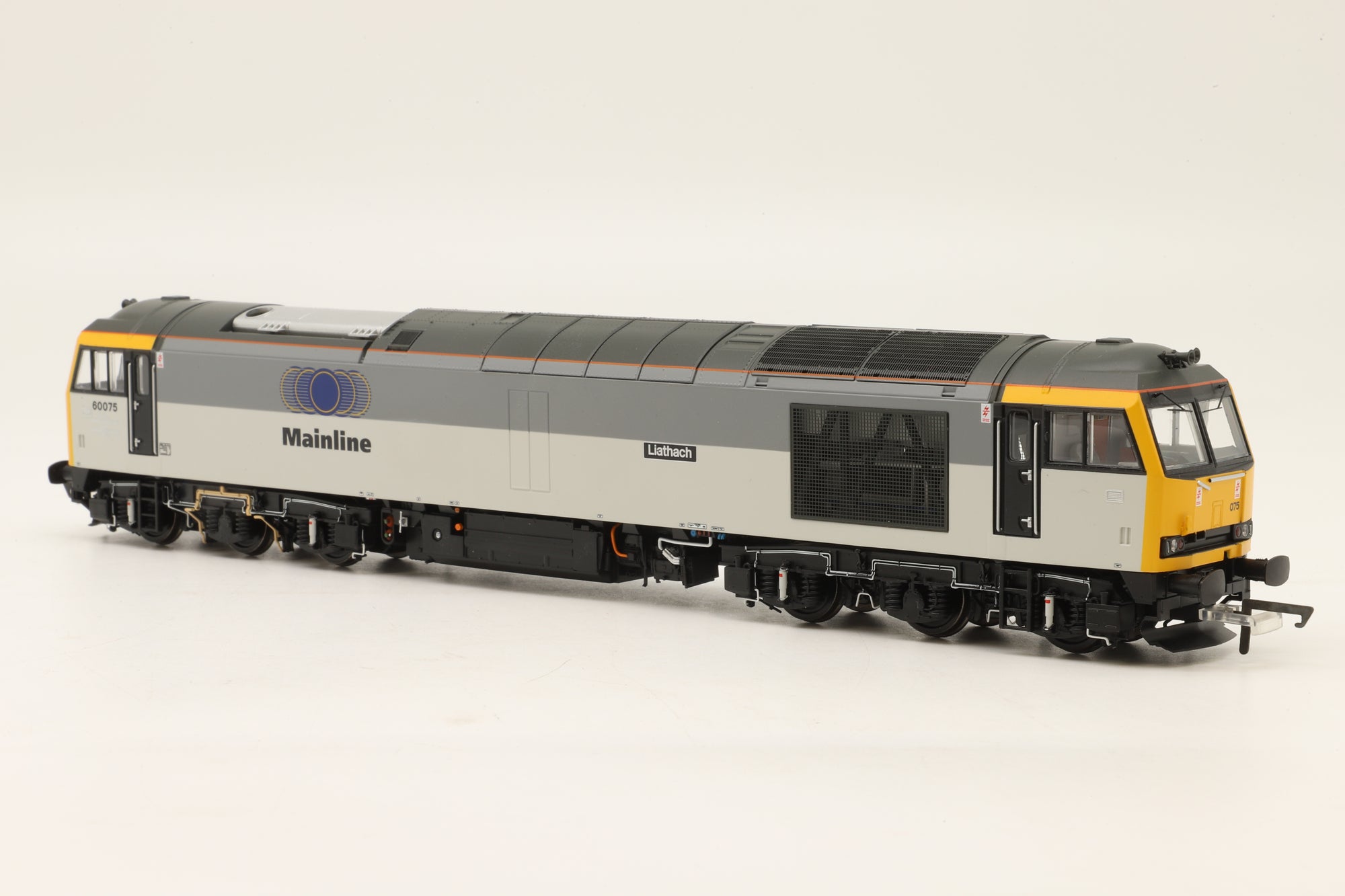 Accurascale OO ACC3036 Class 60 60075 'Liathach' in Mainline (Debranded BR Railfreight) Grey - DCC Sound