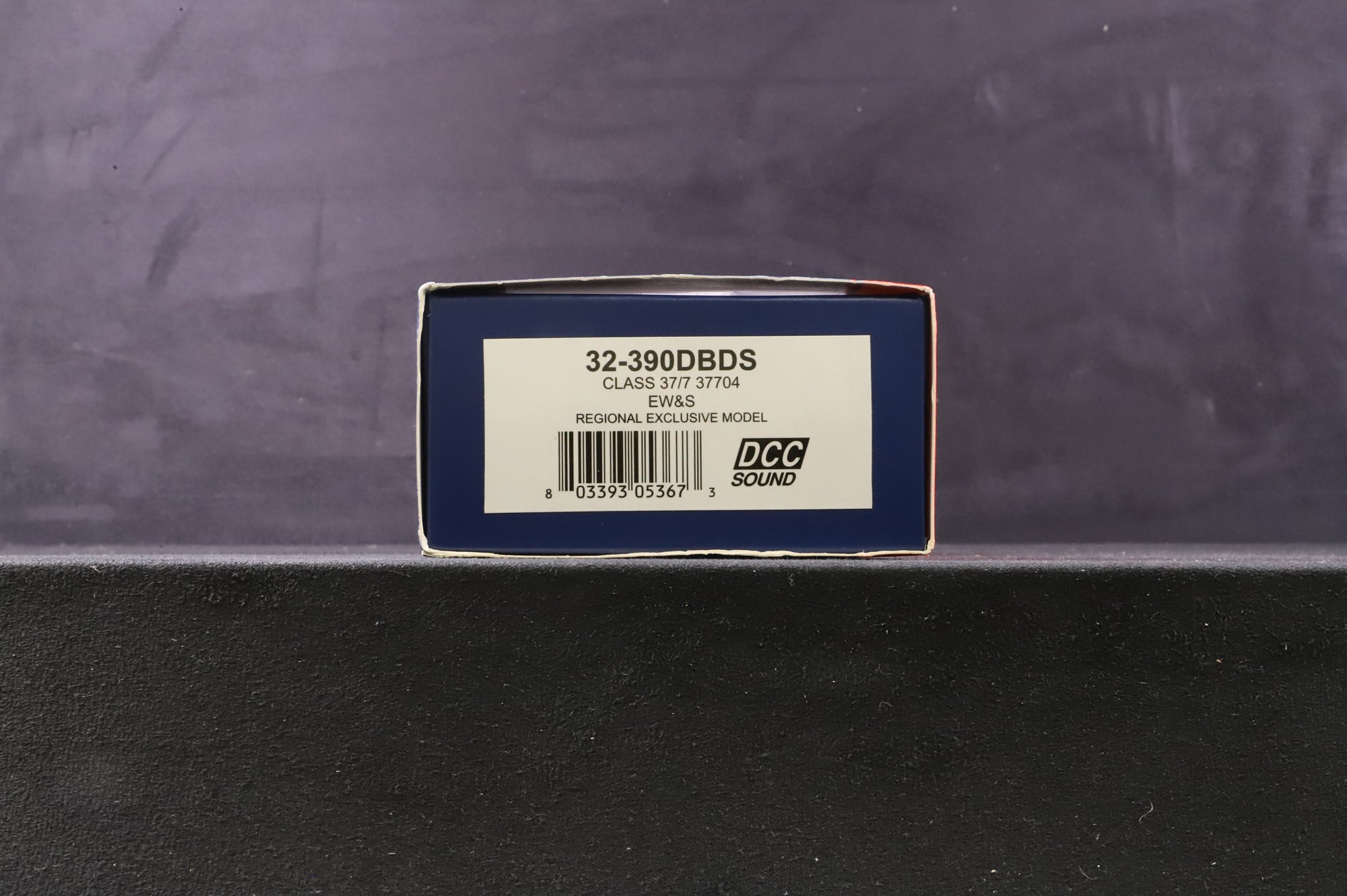 Bachmann OO 32-390DBDS Class 37/7 '37704' EWS '37704' Regional Exclusive Model DCC Sound (Copy)