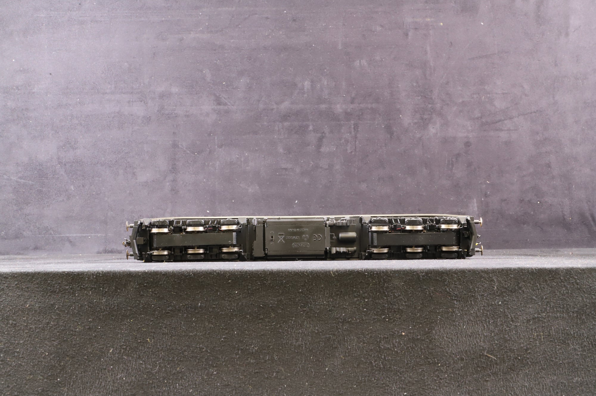 Hornby OO R2577 Class 60 '60077'  BR Trainload Co-Co Diesel Weathered, DCC Sound