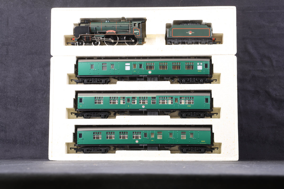 Hornby OO R.2082 BR Schools Train Pack Ltd Ed 496/ 1500