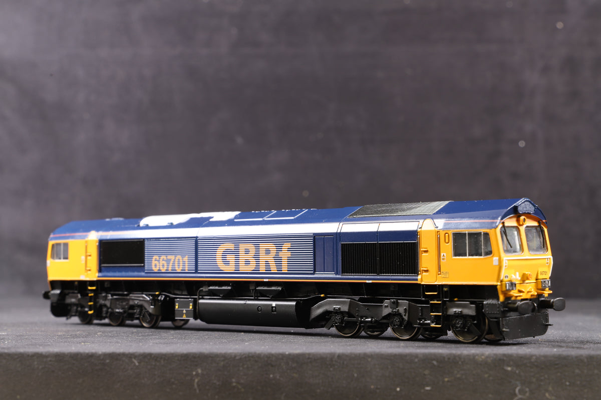 Bachmann OO 32-727 Class 66 Diesel &#39;66701&#39; GBRf, DCC Fitted