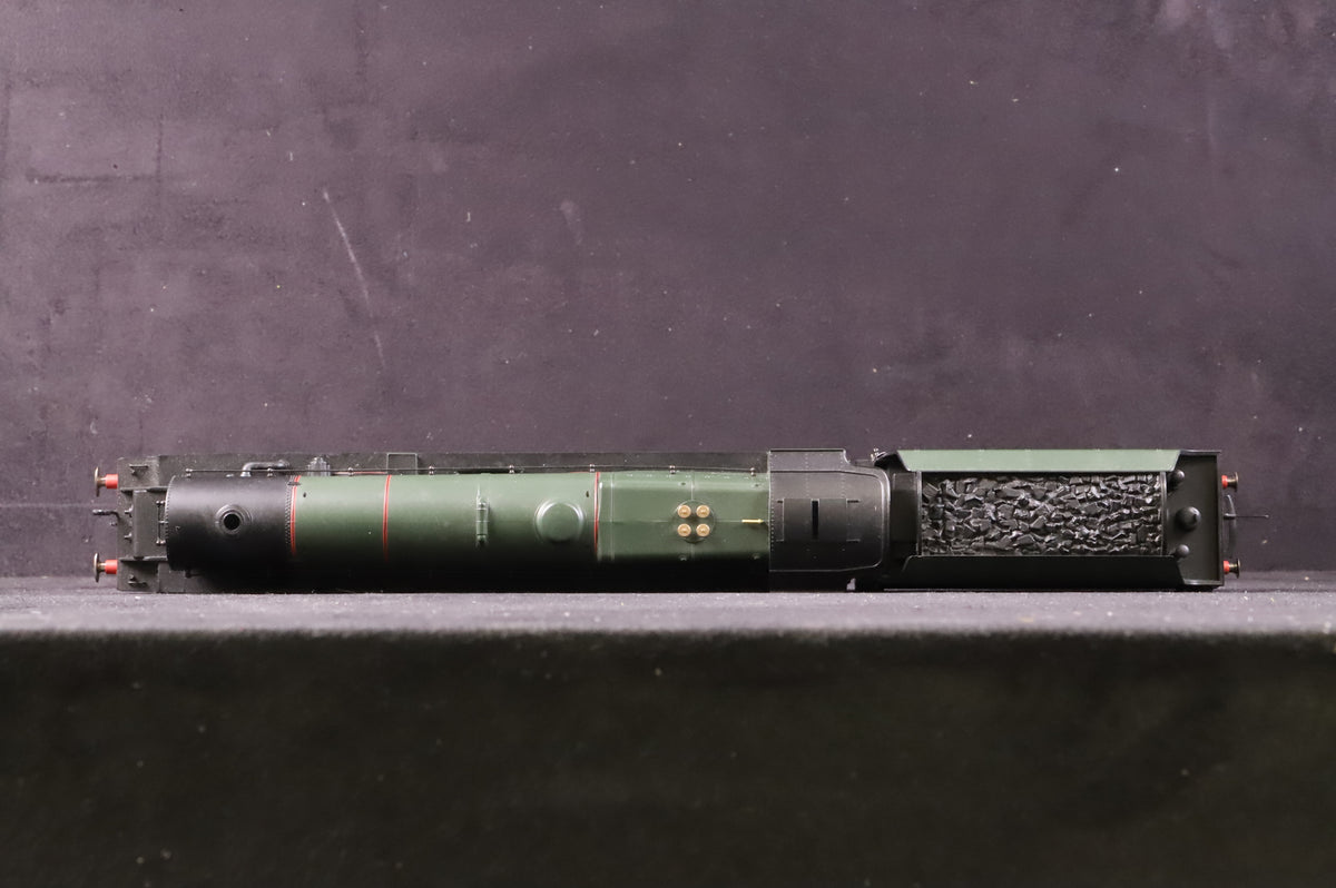 Hornby OO R2314 Princess Class 46212 &#39;Dutchess of Kent&#39; in Lined BR Green w/ Late Crests