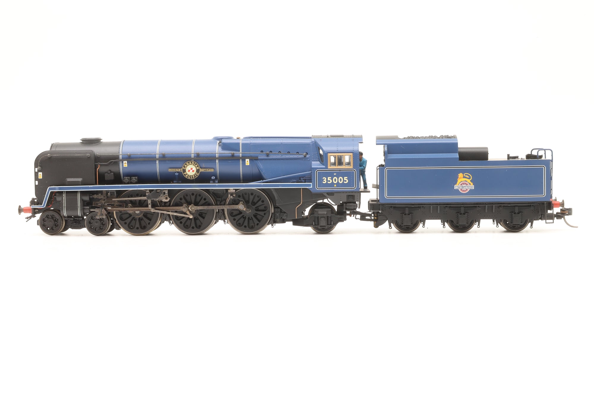 Hornby OO R2171 Merchant Navy Class '35005' 'Canadian Pacific' BR Lined Blue DCC Sound