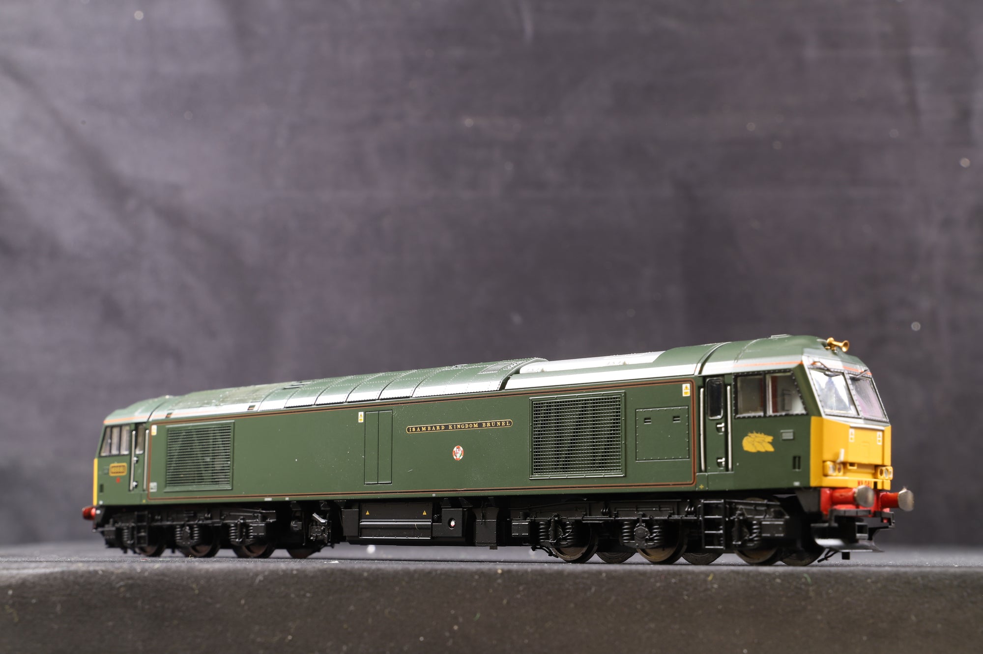 Hornby OO R2604 Class 60 '60081' 'Isambard Kingdom Brunel' GWR Brunswick Green, Rail Exp. Ltd Ed, DCC Sound