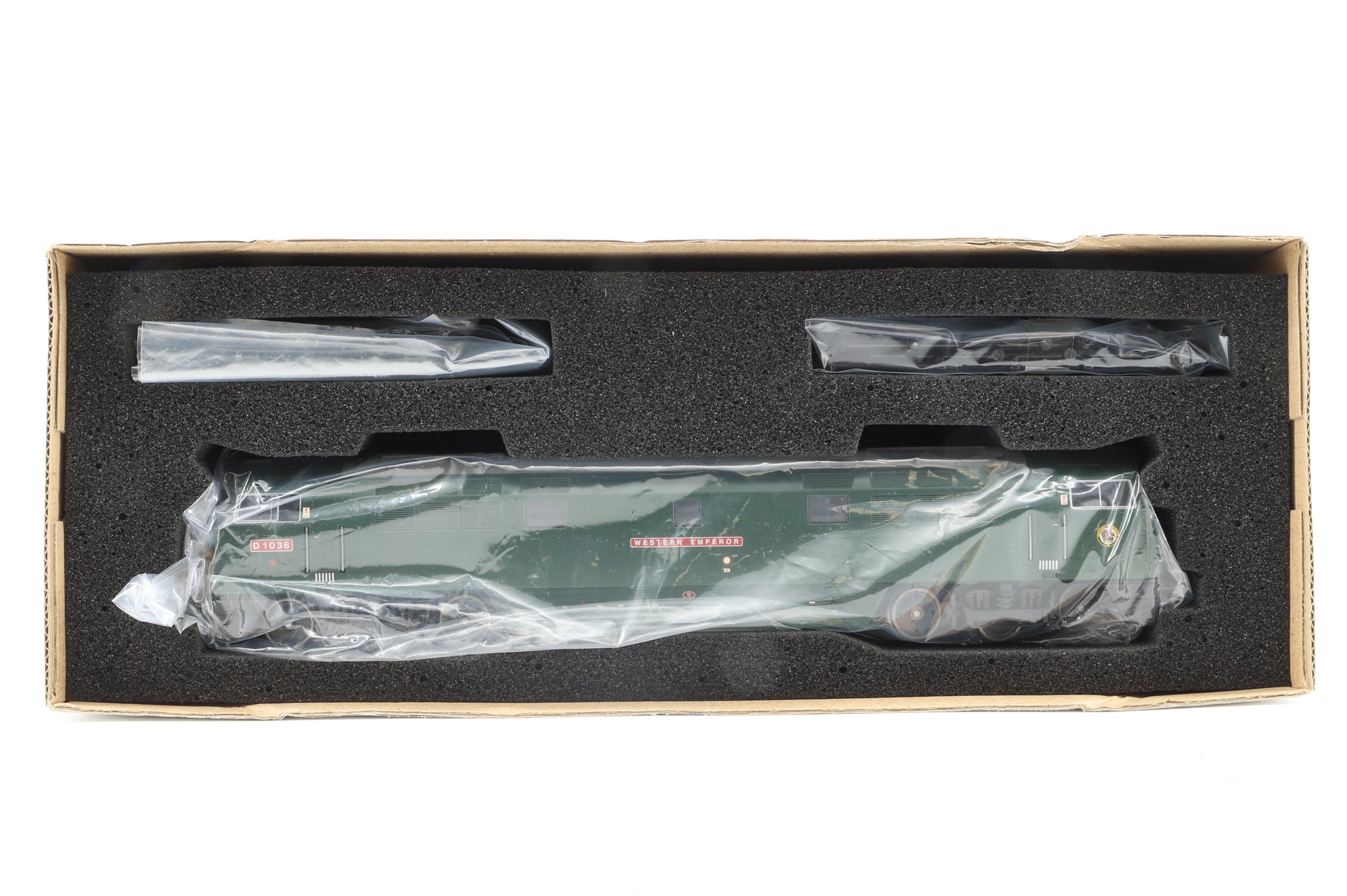 Heljan OO 5210 Class 52 BR Green 'D1046' 'Western Emperor'