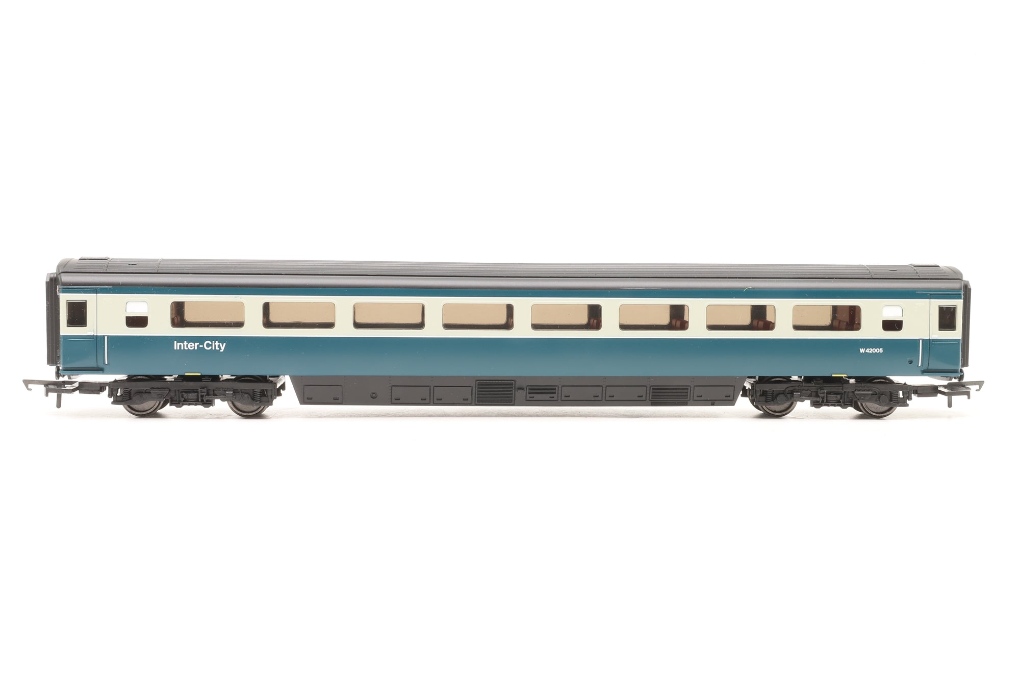 Hornby OO Class 43 HST 3-Car Set 253001 in BR Inter-City 125 Livery – DCC Sound
