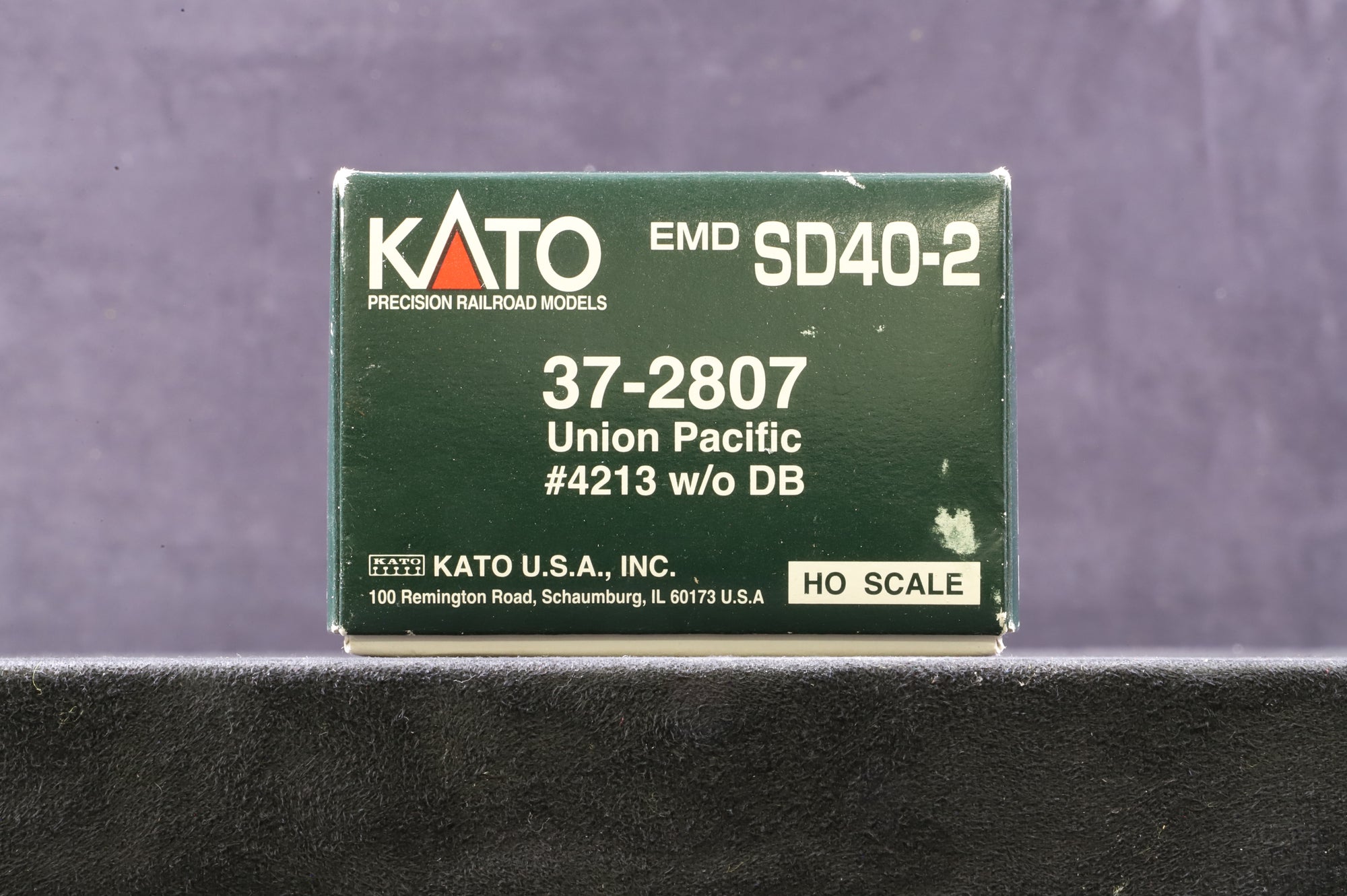 Kato HO 37-2807 EMD SD40-2 4213 in Union Pacific Livery
