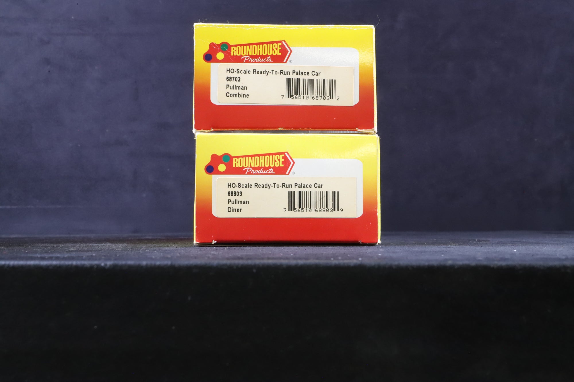 Roundhouse HO Rake Of 2 Pullman Diner Coaches Inc. 68703 & 68803