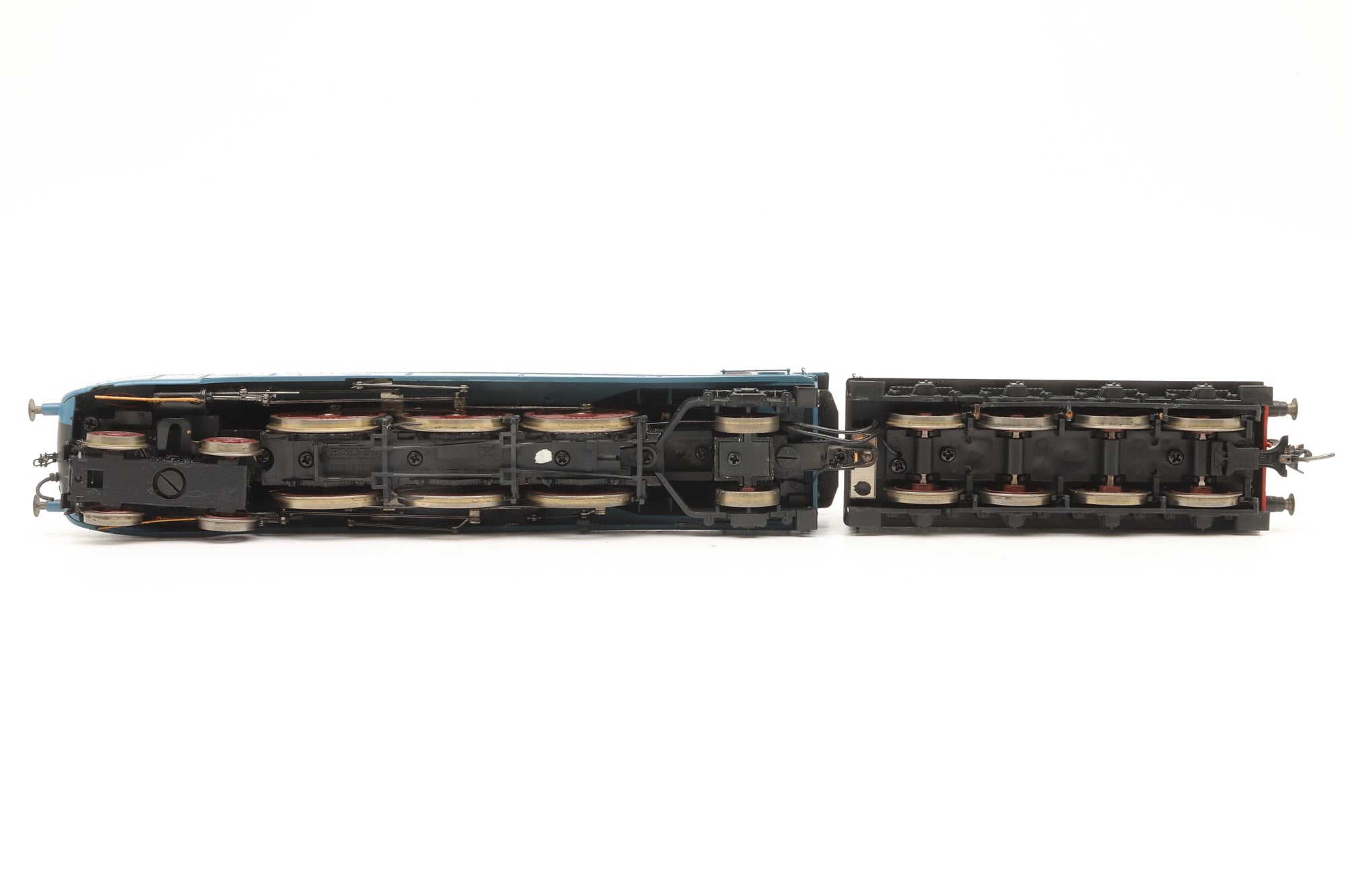 WORKSHOP Hornby OO Class A4 4468 'Mallard' in LNER Garter Blue – DCC Sound