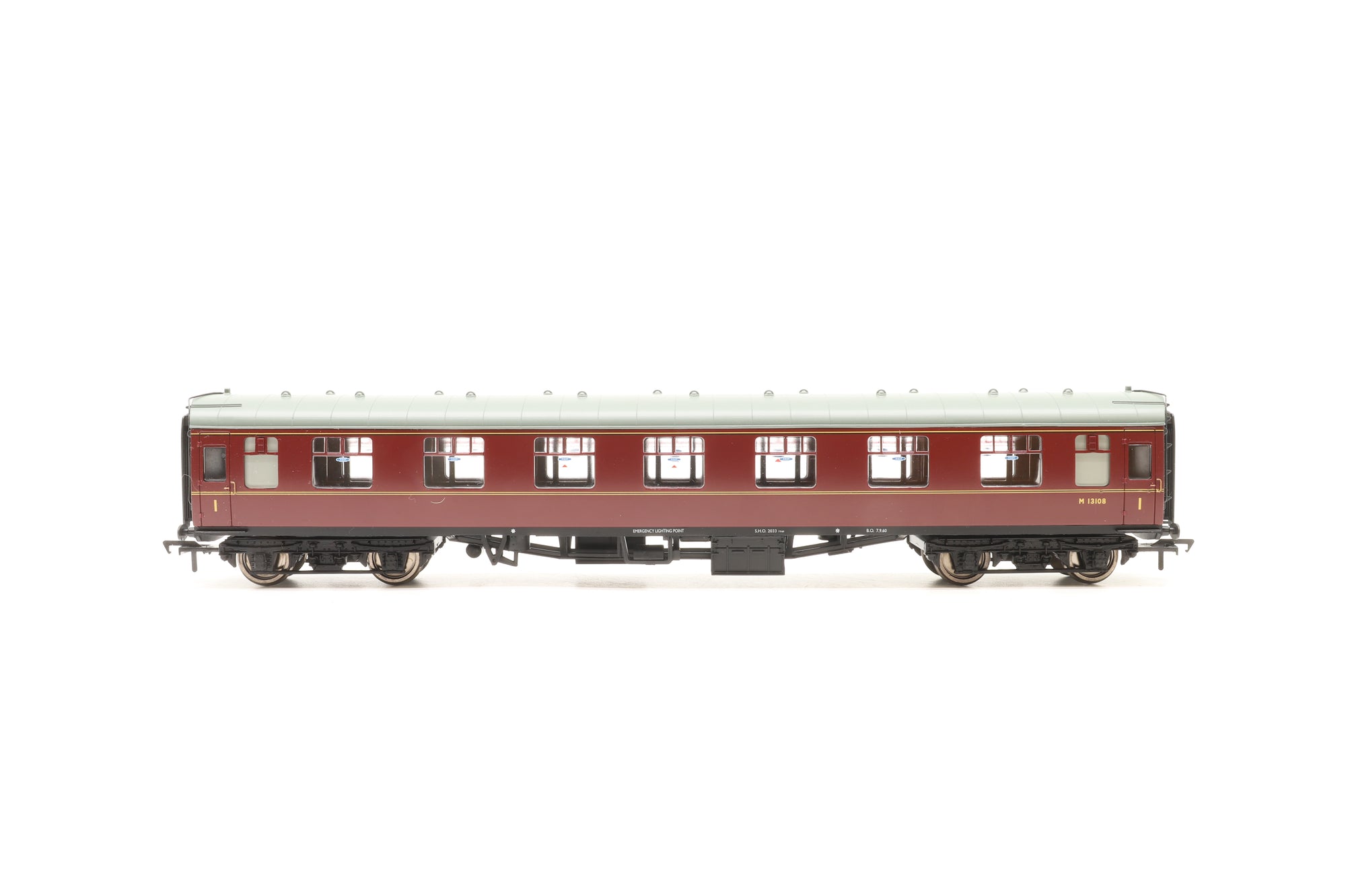 Bachmann OO Rake of 4x Mk1s in BR Maroon