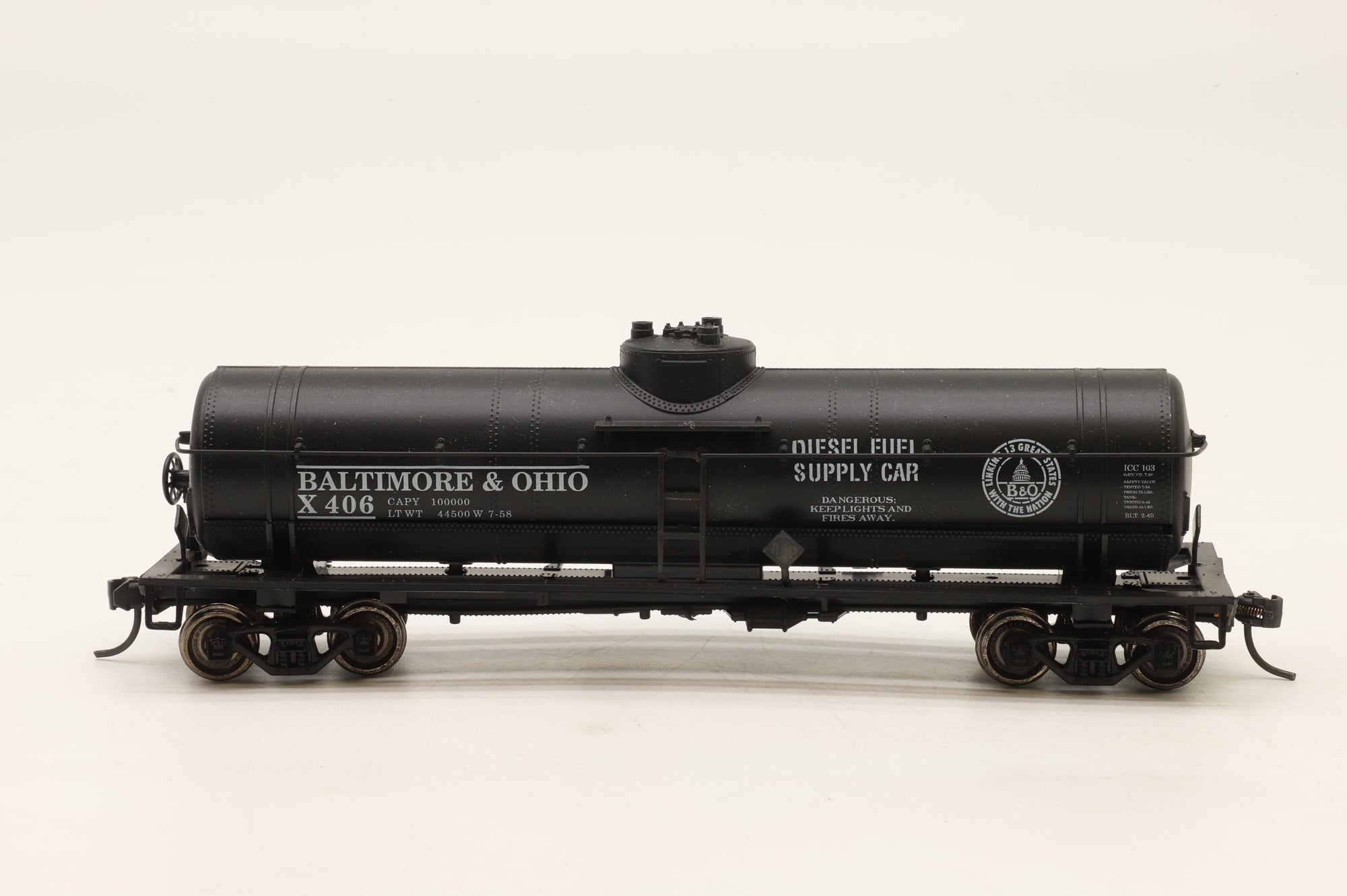 Unknown HO Rake Of 4 ATSF Tank Cars