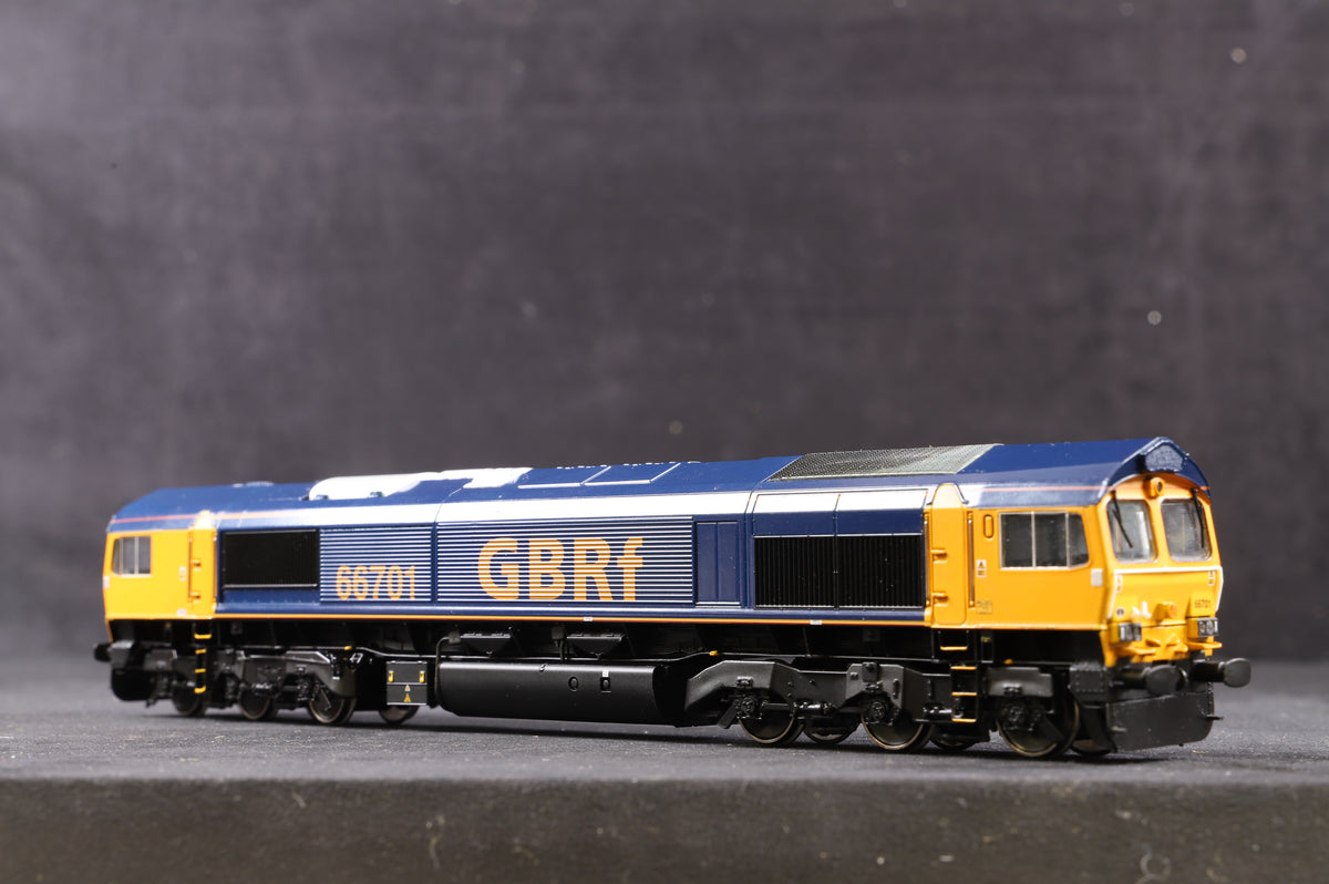 Bachmann OO 32-727 Class 66 Diesel &#39;66701&#39; GBRf, DCC Fitted