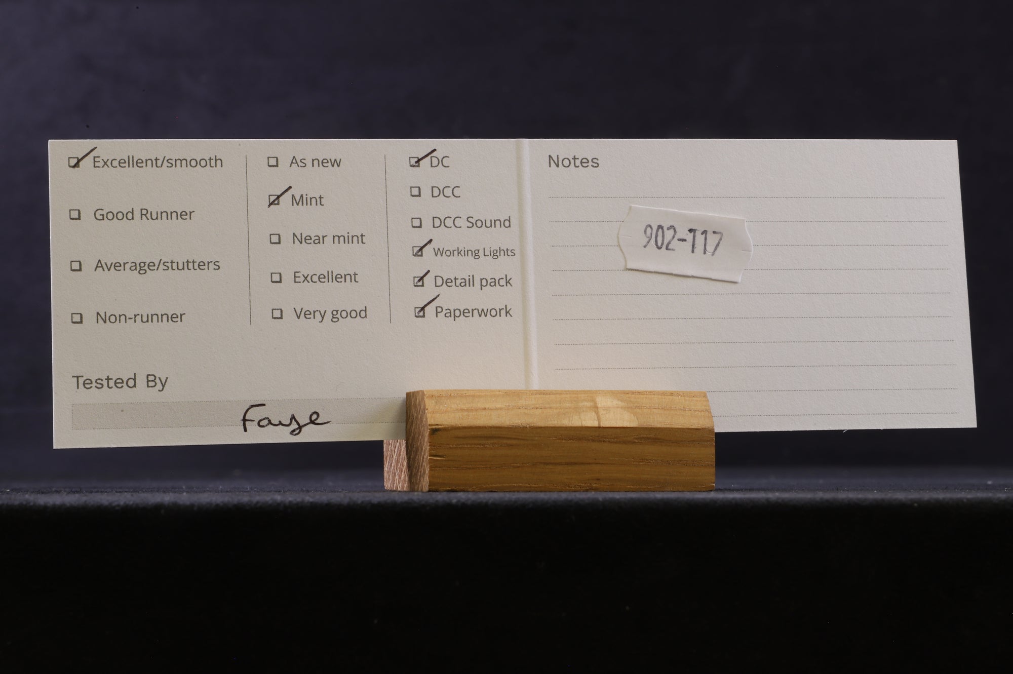 Roco HO 63641 DB 111 038 Diesel Locomotive