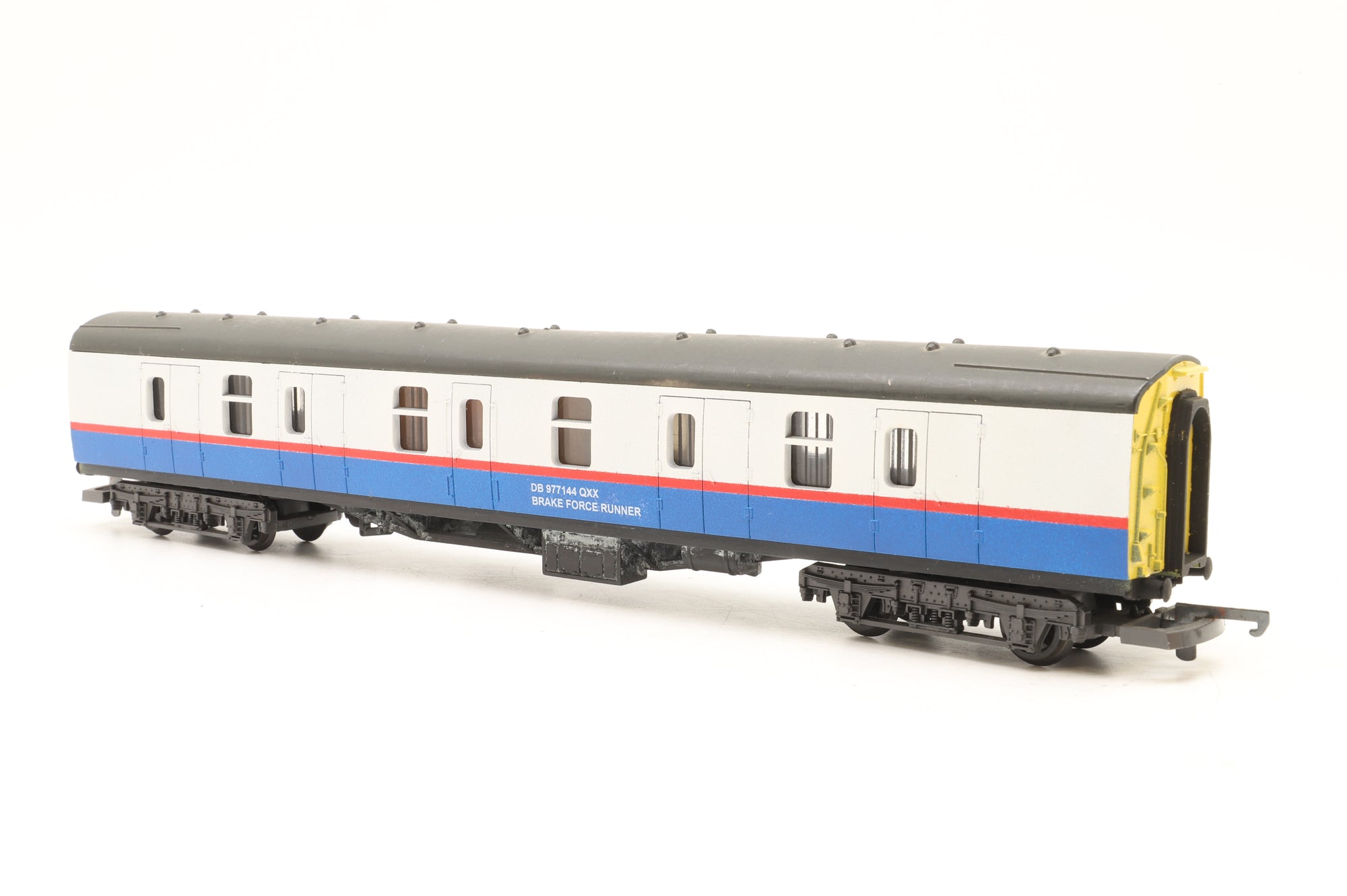 Custom OO Mk1 Brake Force Runner DB977144QXX in a BR Departmental Livery