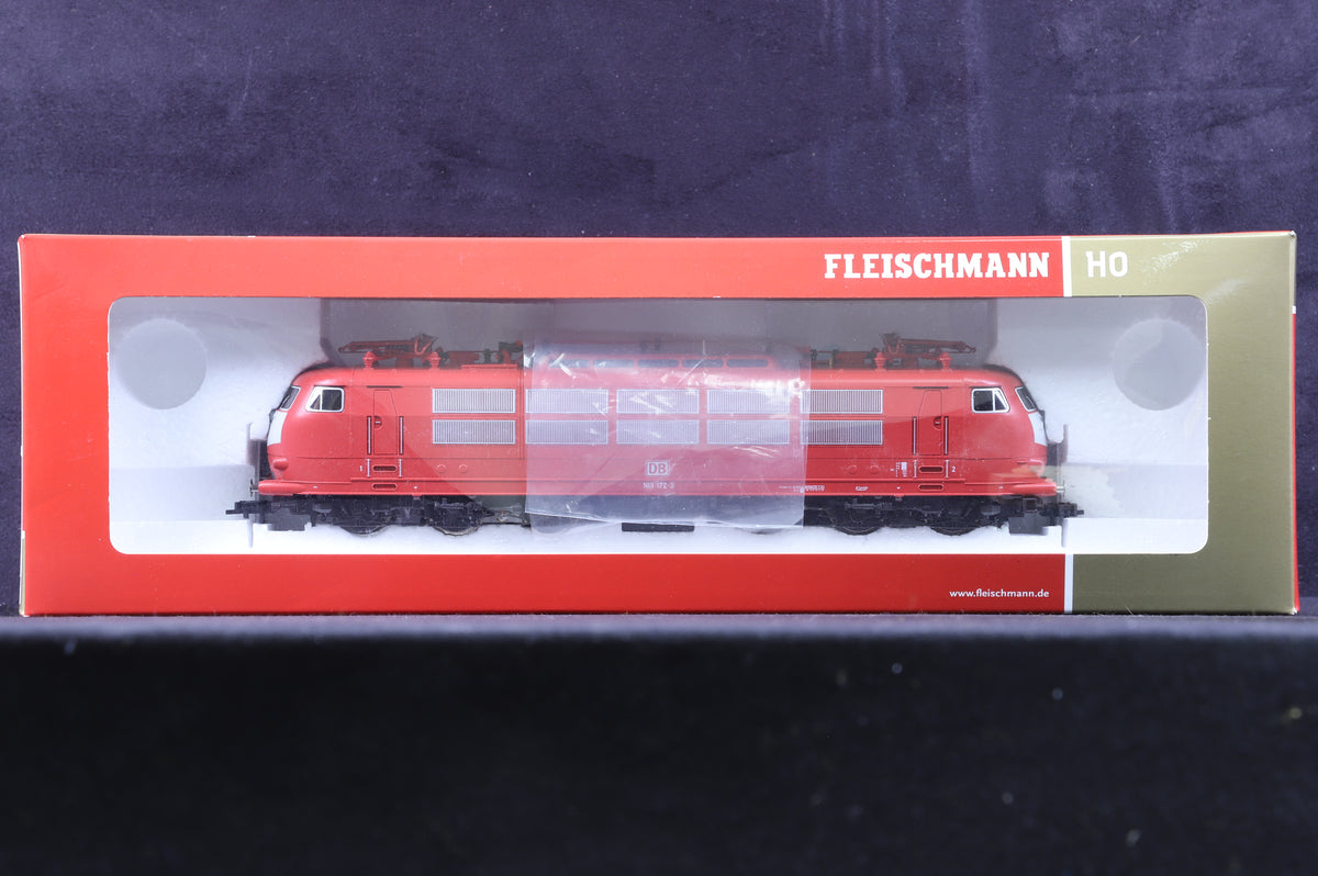 Fleischmann HO 437603 BR103 103172-3 in DB Red