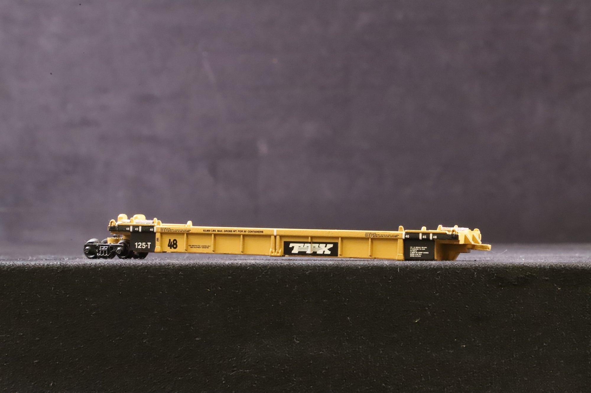 WORKSHOP Walthers N Gauge 932-8108 Thrall 5-Unit Articulated Double Stack Car No.72855 in TTX Livery