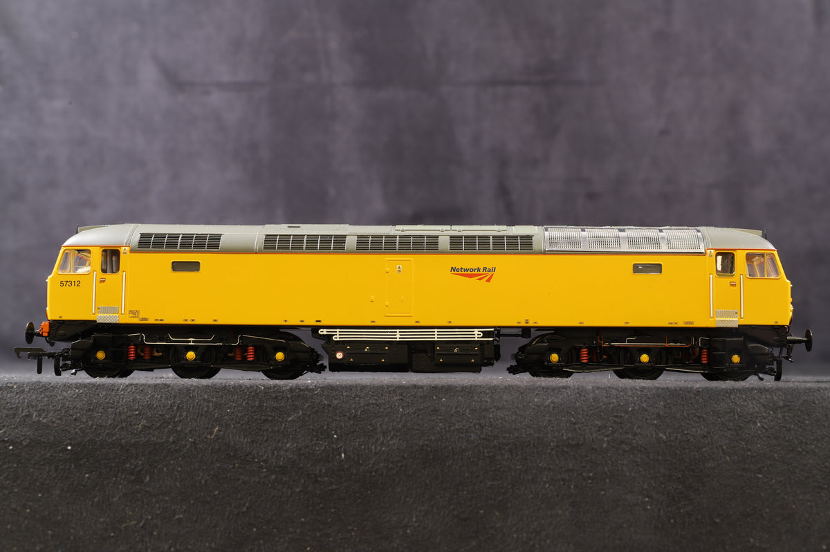 Bachmann OO 32-761 Class 57 Diesel &#39;57312&#39; Network Rail, DCC Fitted