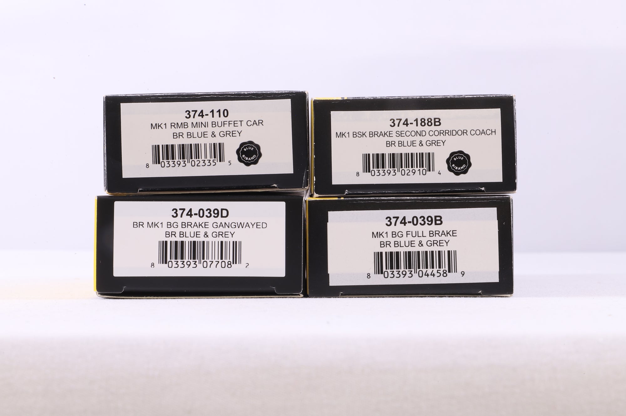 Graham Farish N Rake Of 4 BR Mk1 Coaches Blue & Grey Inc. 374-110, 374-188B, 374-039D & 374-039B