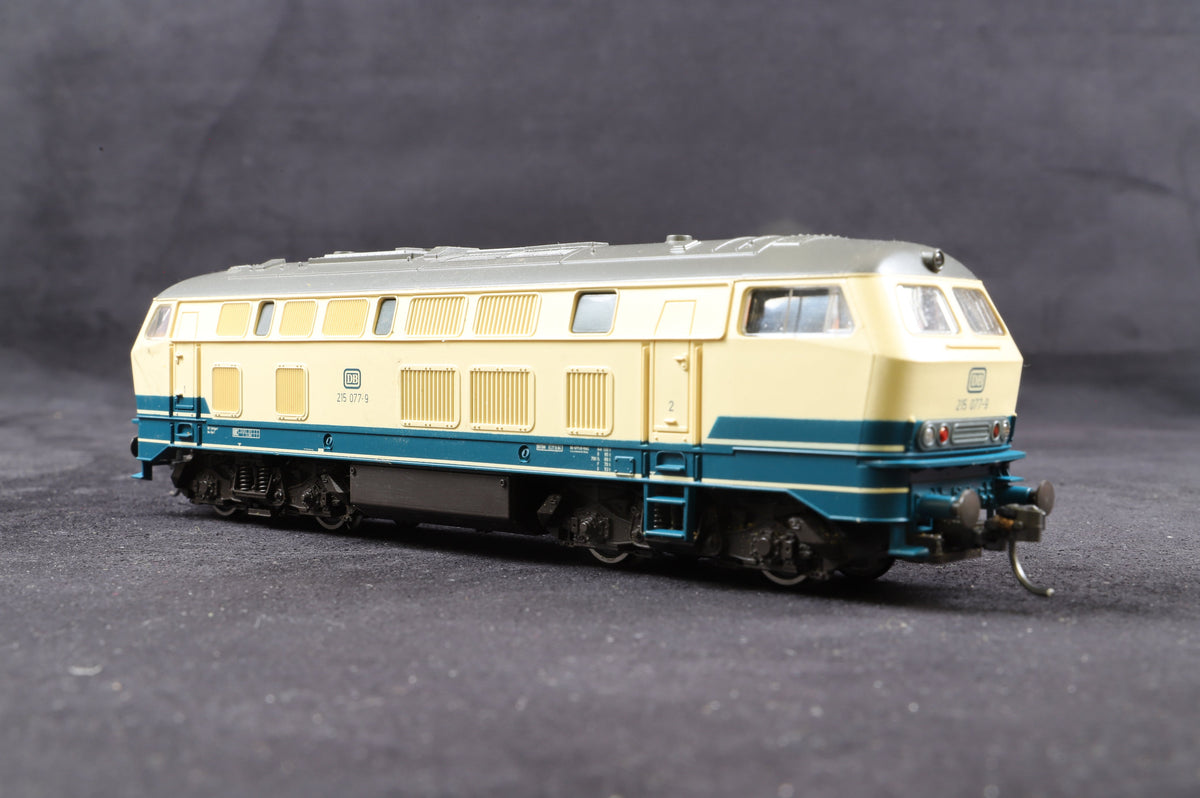 Roco HO 63493 Diesel Locomotive 215 077-9, DCC Fitted