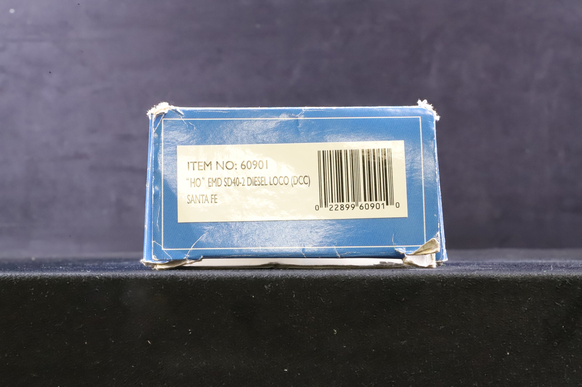 Bachmann HO 60901 EMD SD40-2 No.5038 in Santa Fe Livery