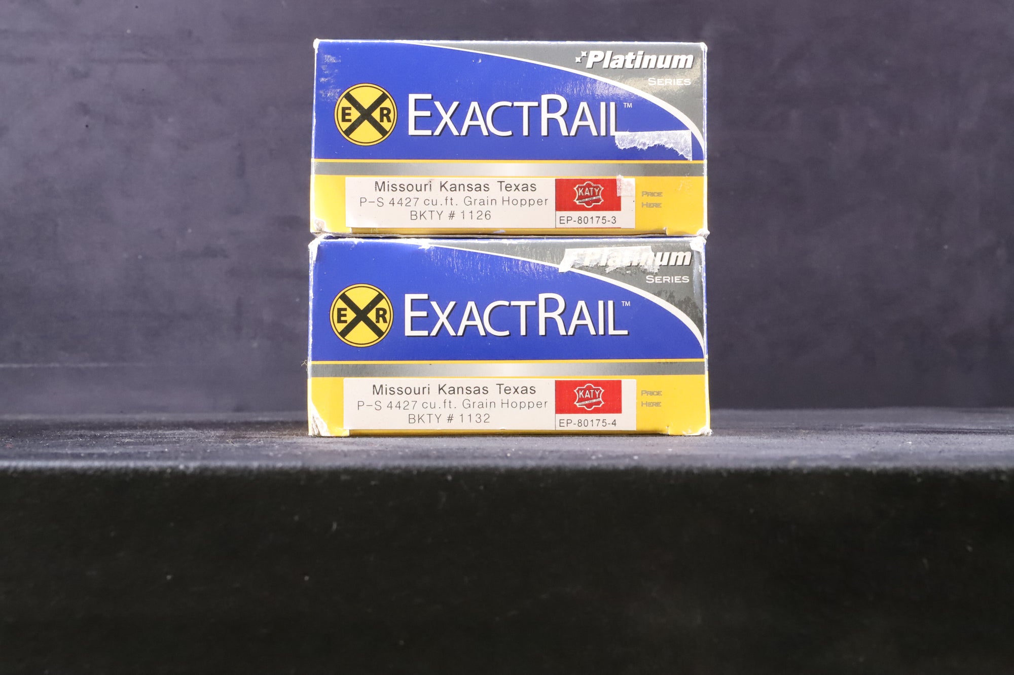 ExactRail HO EP-80175-3/4 2x P-S 4427 Cubic Foot Grain Hoppers No.1126/32 in MKT Red