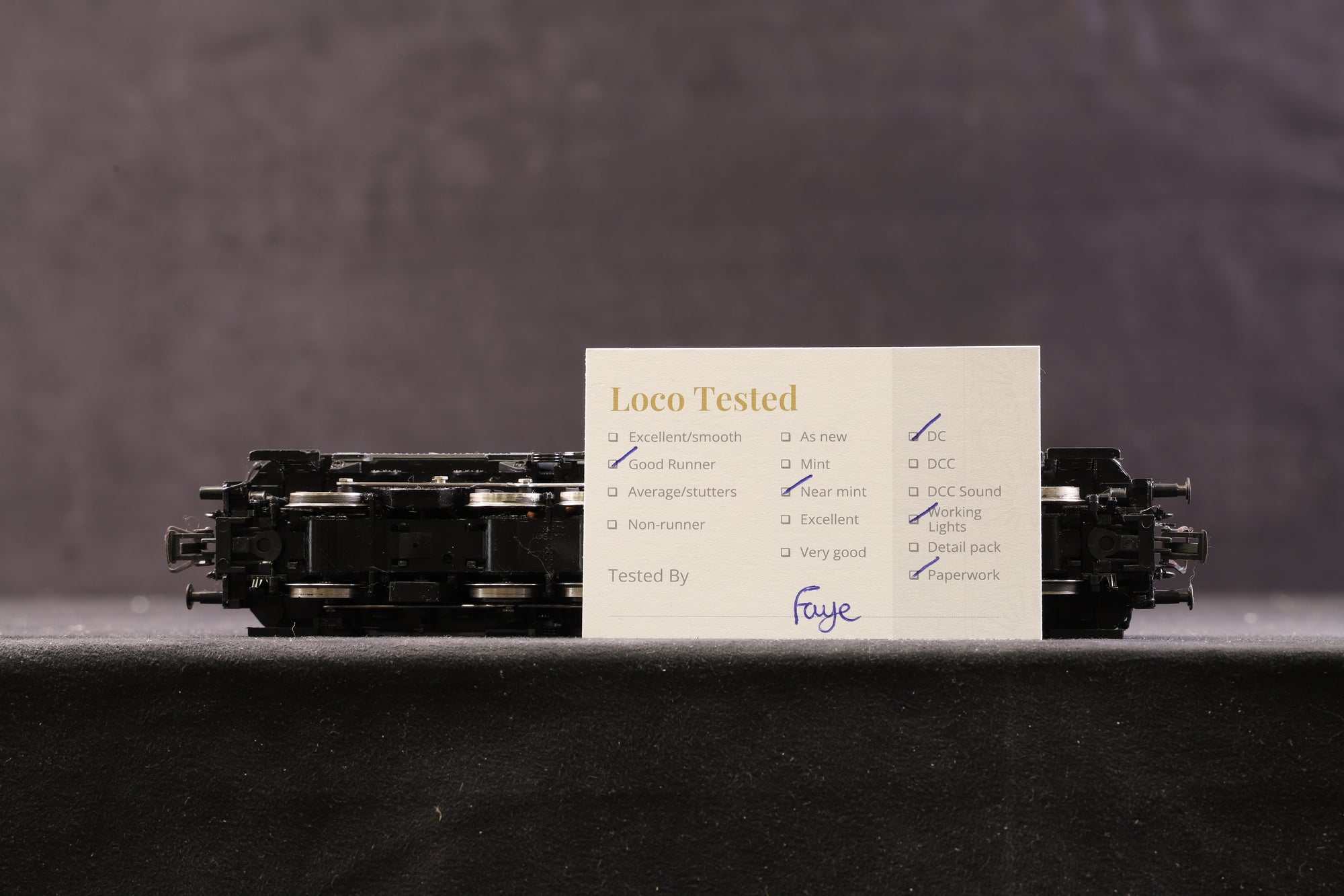 Roco HO 43427 Electric Locomotive BR E 91 Dell DR