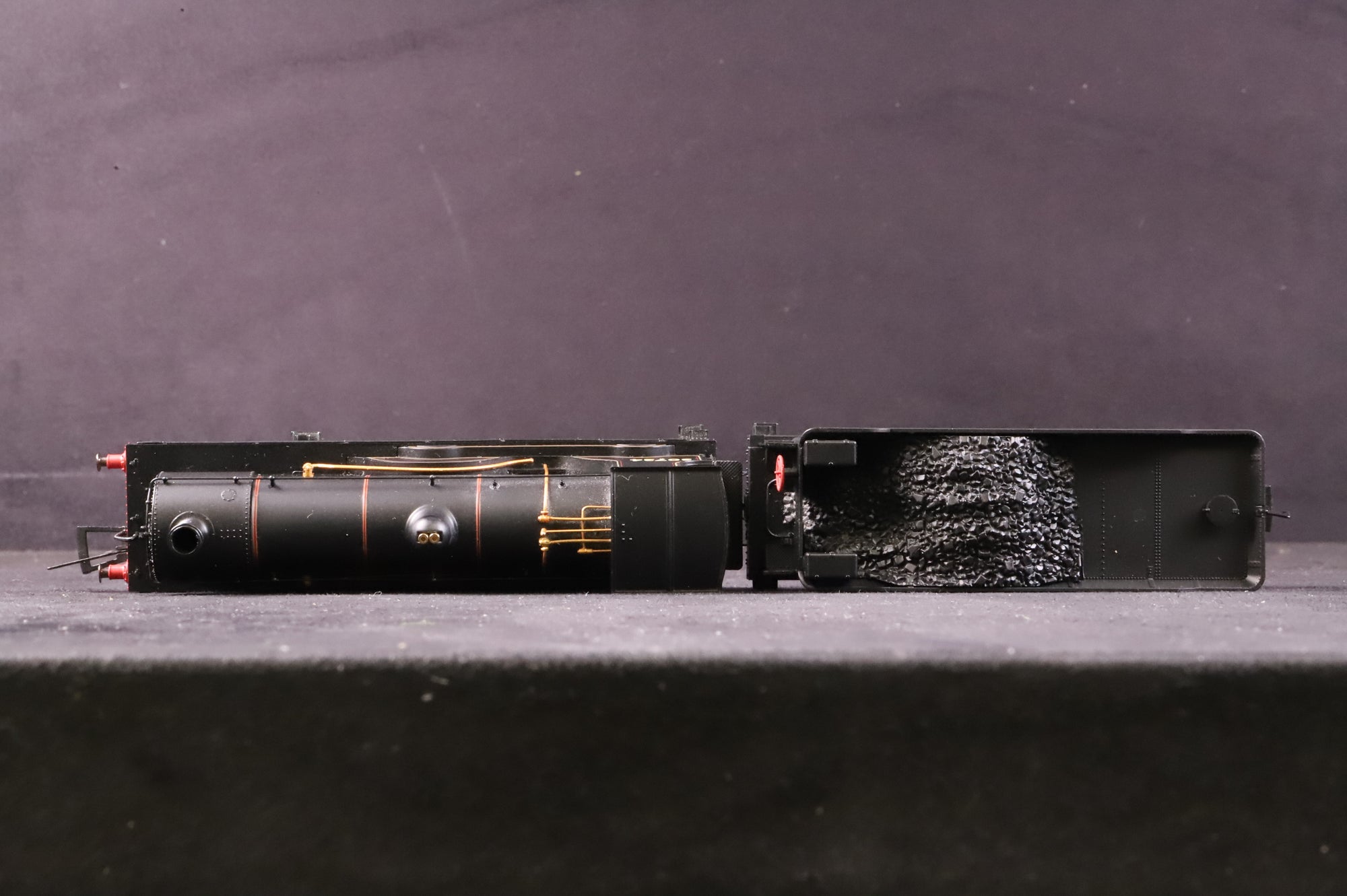 Hornby OO R2712 Class T9 '30724' BR Lined Black