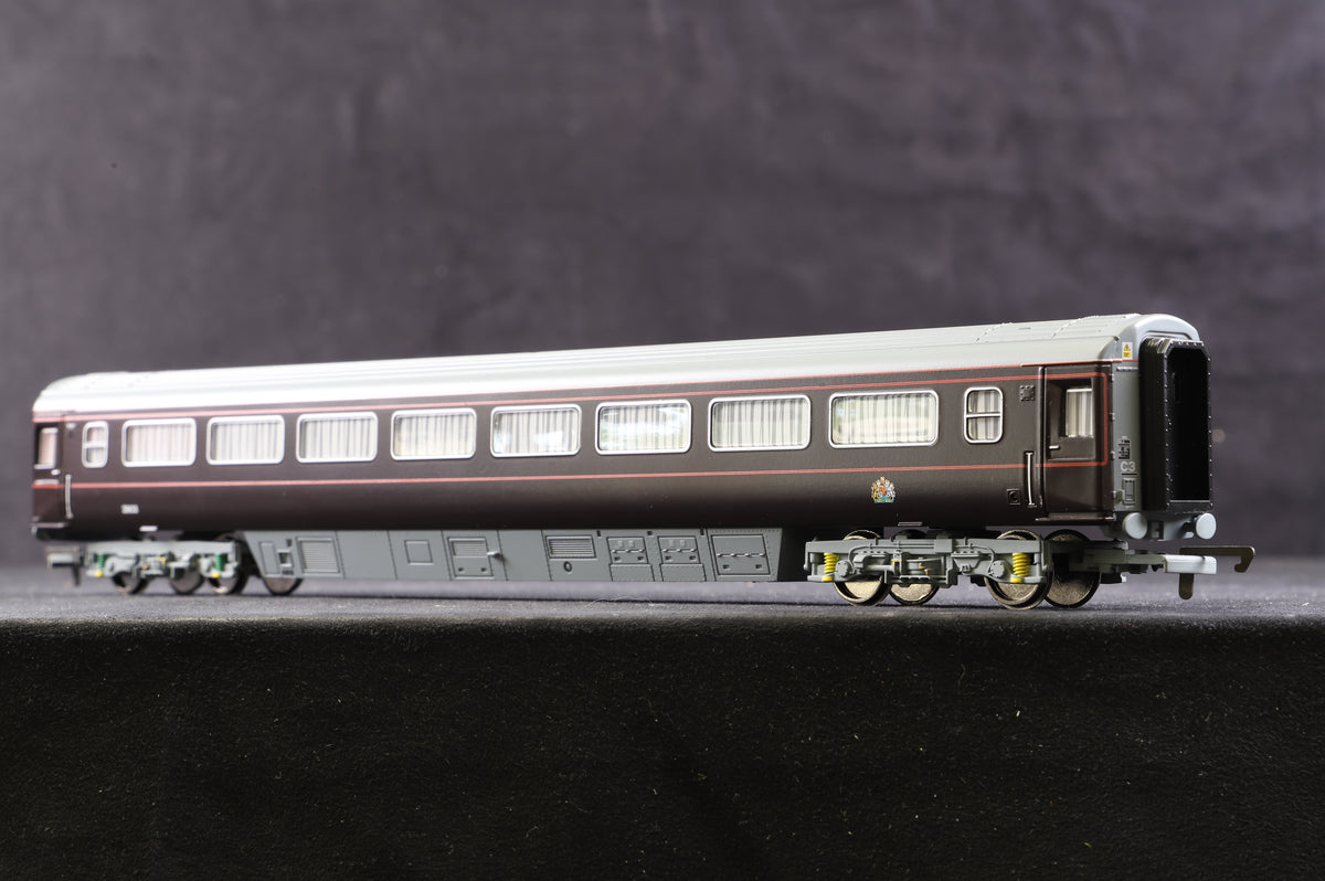 Hornby OO Rake Of 7 Royal Coaches