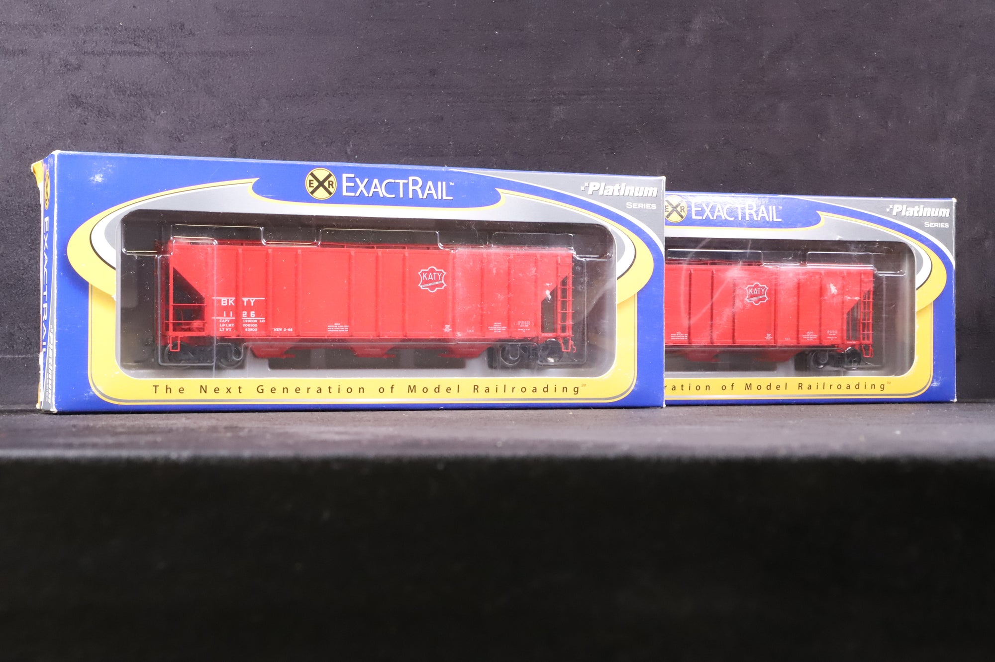 ExactRail HO EP-80175-3/4 2x P-S 4427 Cubic Foot Grain Hoppers No.1126/32 in MKT Red