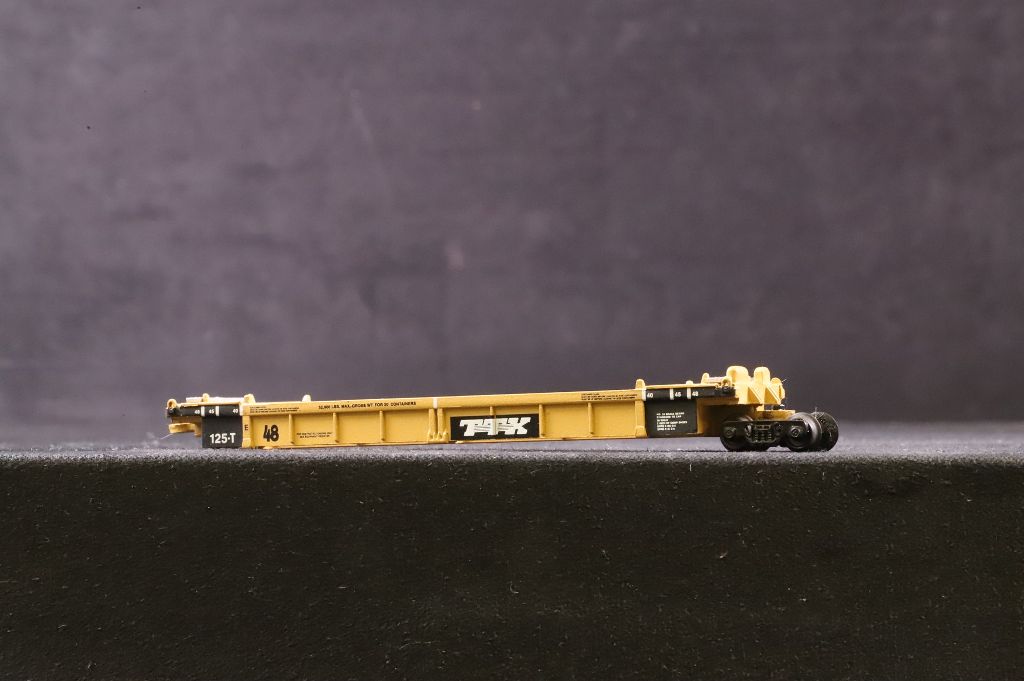 WORKSHOP Walthers N Gauge 932-8108 Thrall 5-Unit Articulated Double Stack Car No.72855 in TTX Livery
