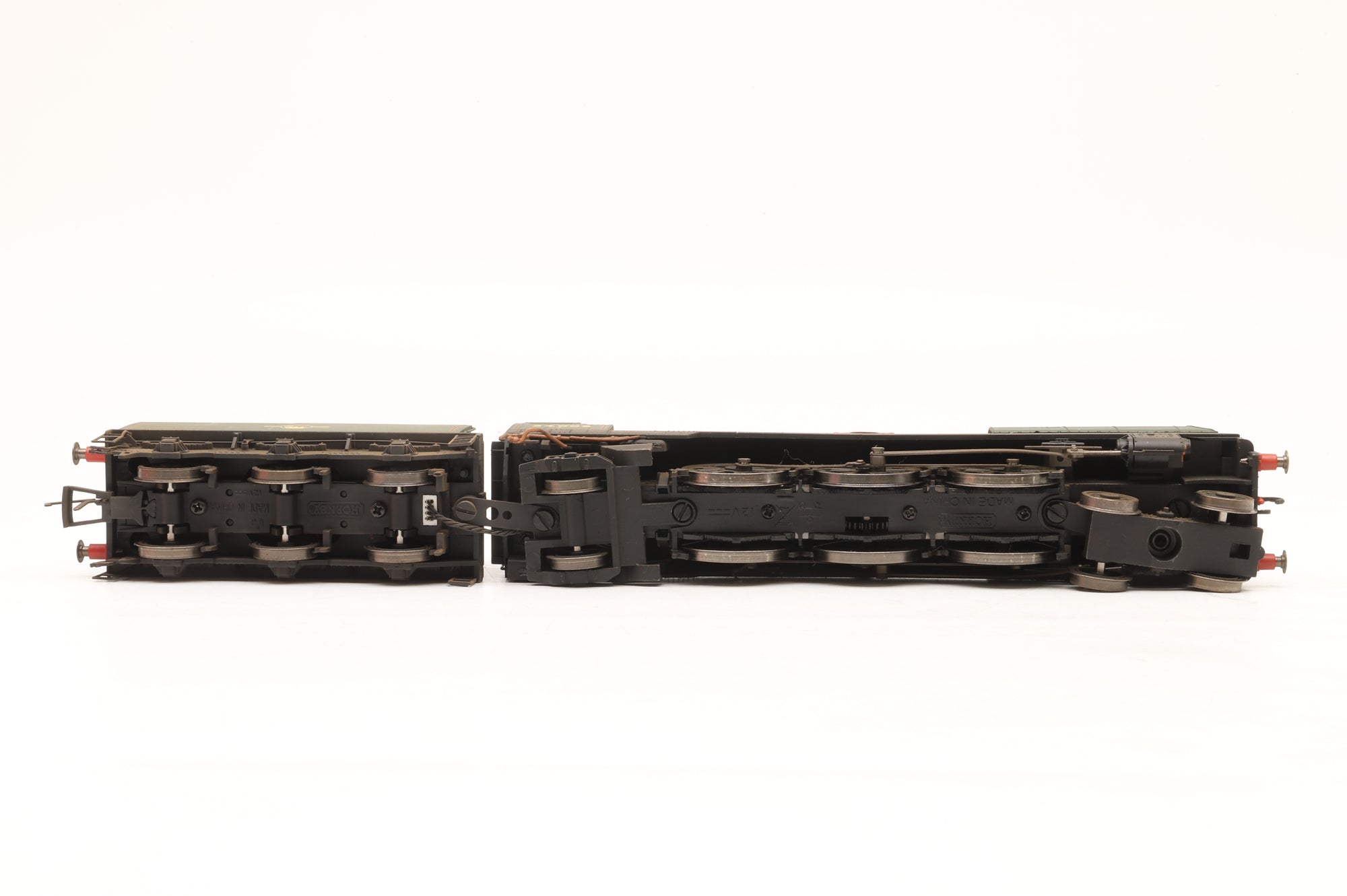 Hornby OO R3310 West Country Class '34006' 'Bude' BR Lined Green L/C Weathered DCC Sound
