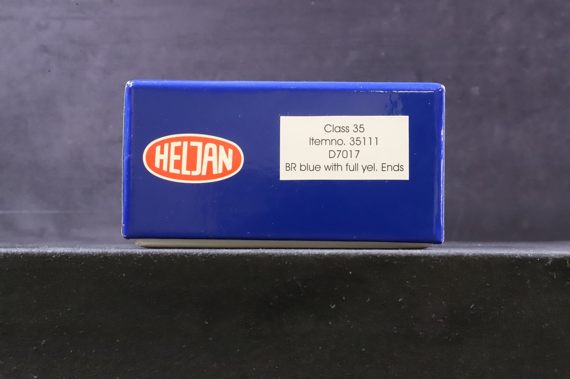 Heljan OO 3511 Class 35 Hymek 'D7017' BR Blue Full Yellow Ends