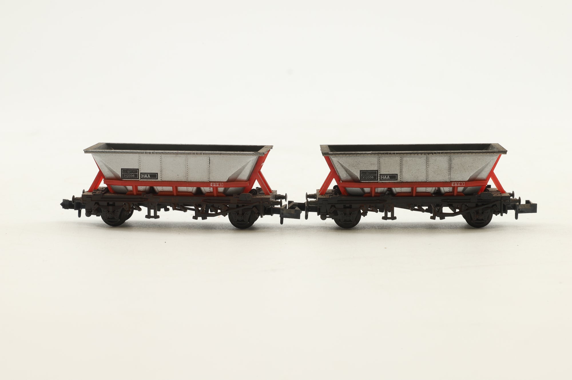 Minitrix N Rake of 2 HAA Wagons - Weathered