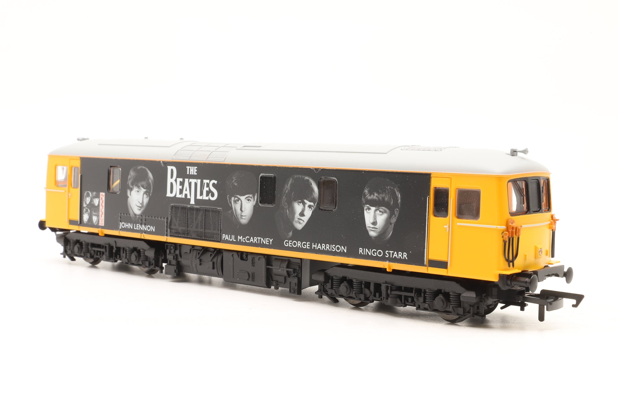 Hornby OO R3954 The Beatles 'Singles From Liverpool' Train Pack DCC Fitted