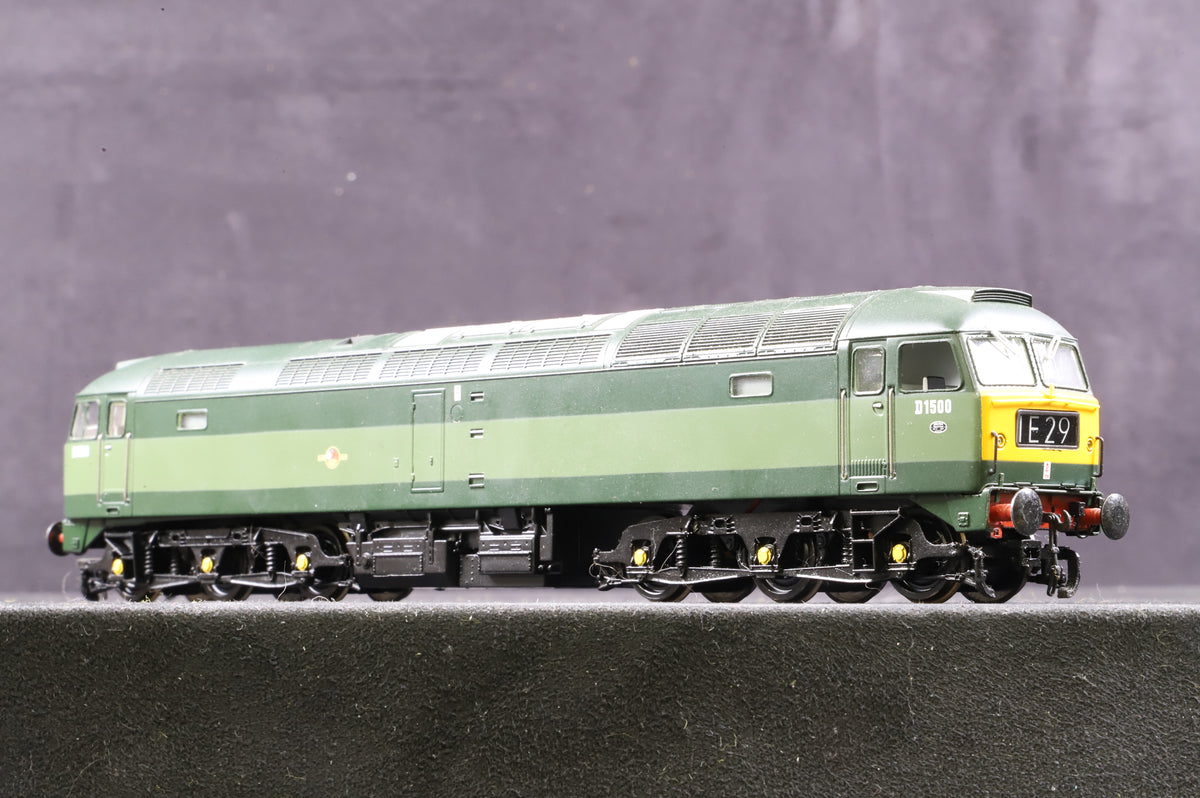 Bachmann OO 32-800 Class 47 &#39;Diesel &#39;D1500&#39; Two Tone Green Half Yellow Ends 4 Digit Head Code DCC Fitted