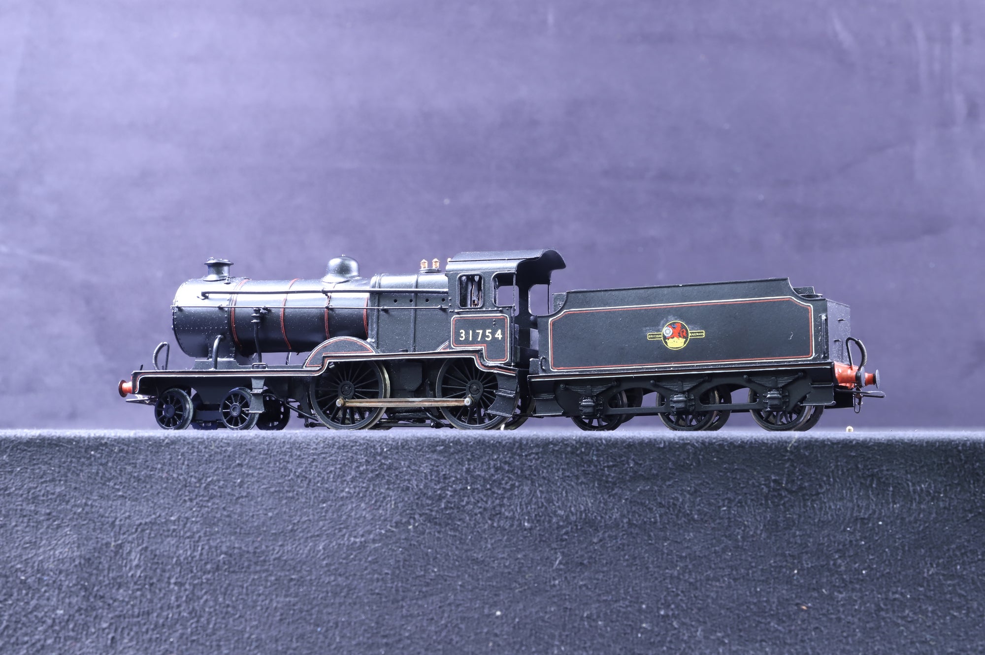 Crown Line OO Kit Built Maunsell L1 31754 in BR Lined Black w/ Late Crests
