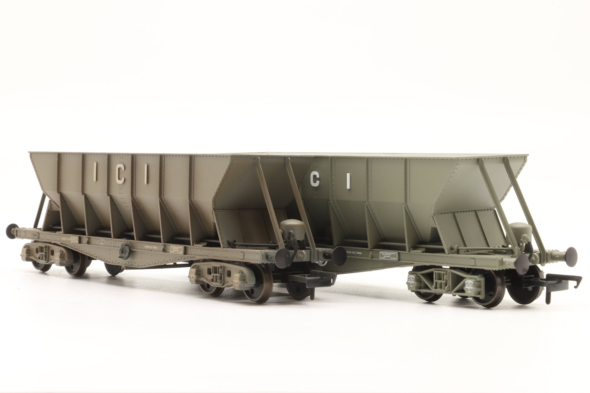 Oxford Rail OO Rake of 2 ICI Hoppers 3274/3302 - Mixed Weathered/Pristine