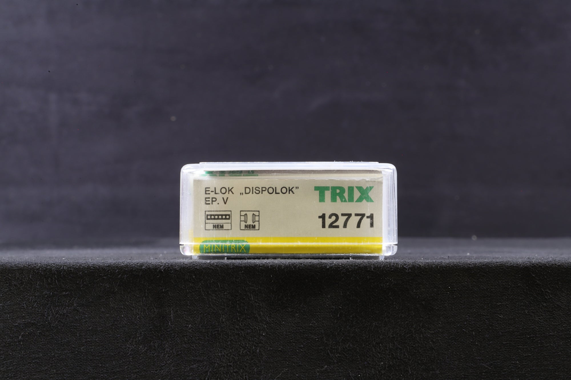 Trix N Class BR 182 515-7 in 'boxXpress.de' livery