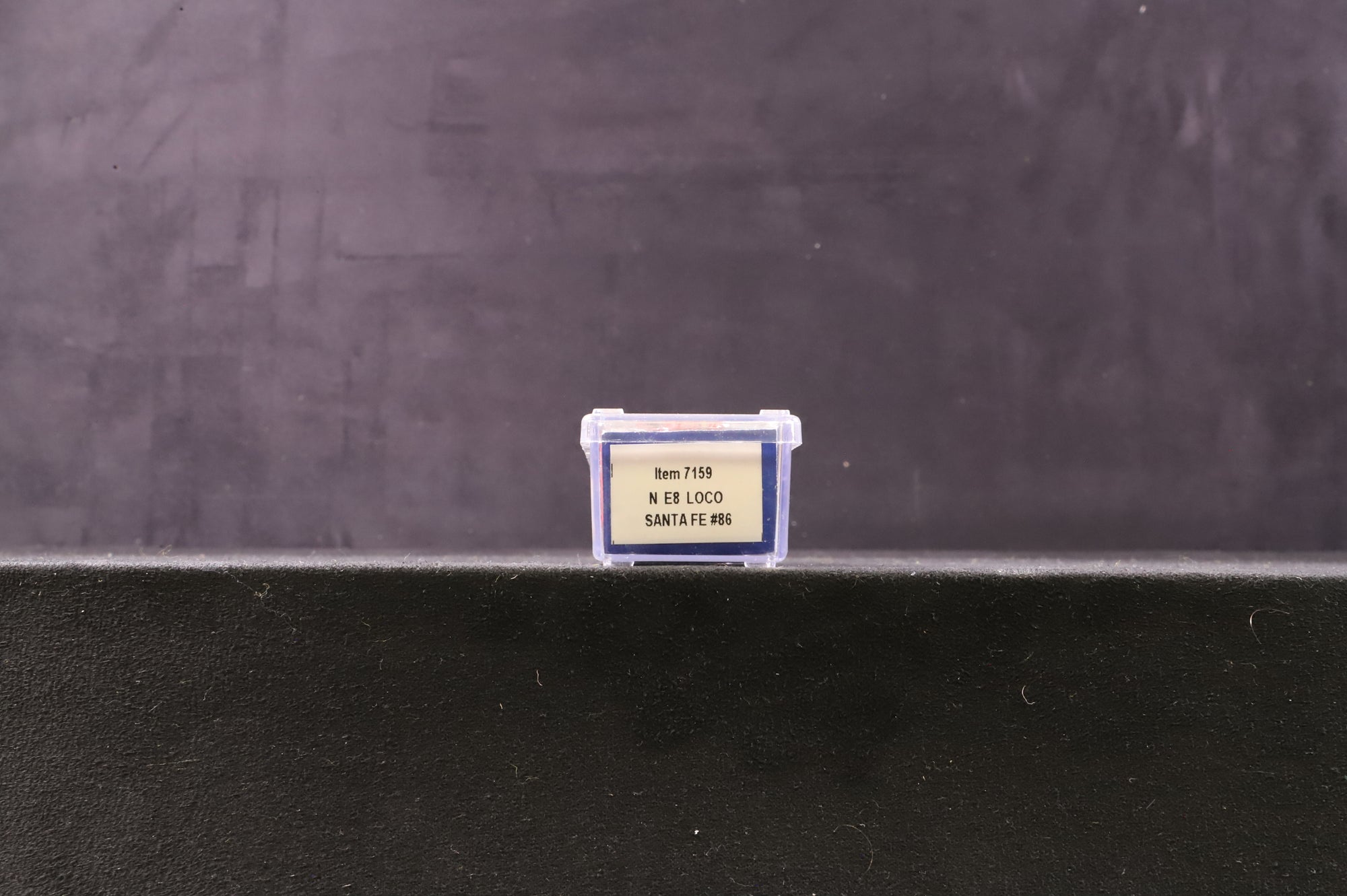 Life Like Trains N 7159 E8 Diesel Locomotive '86' Santa Fe