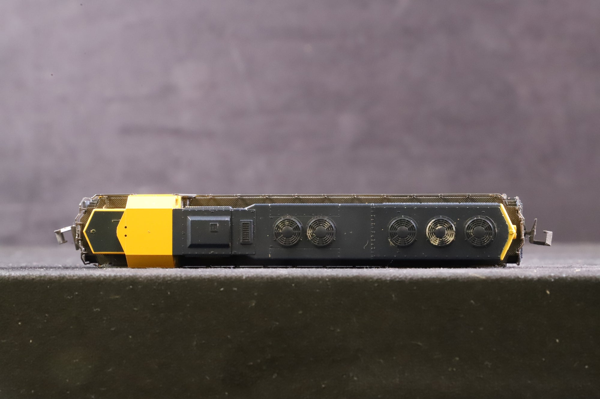 Kato N Gauge 176-312 EMD SD45 No.5426 in Santa Fe Livery