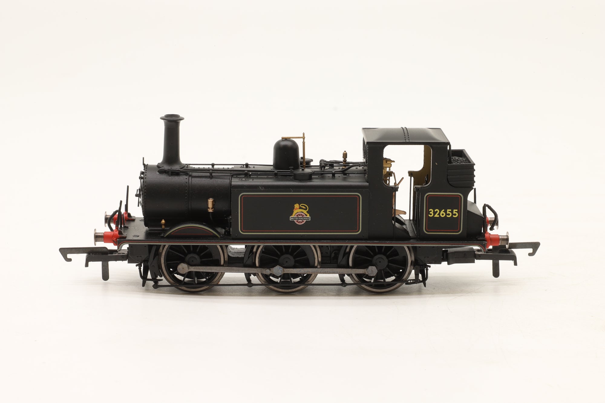 Hornby OO R3767 Class A1 Terrier 32655 in Lined BR Black w/ Early Crests