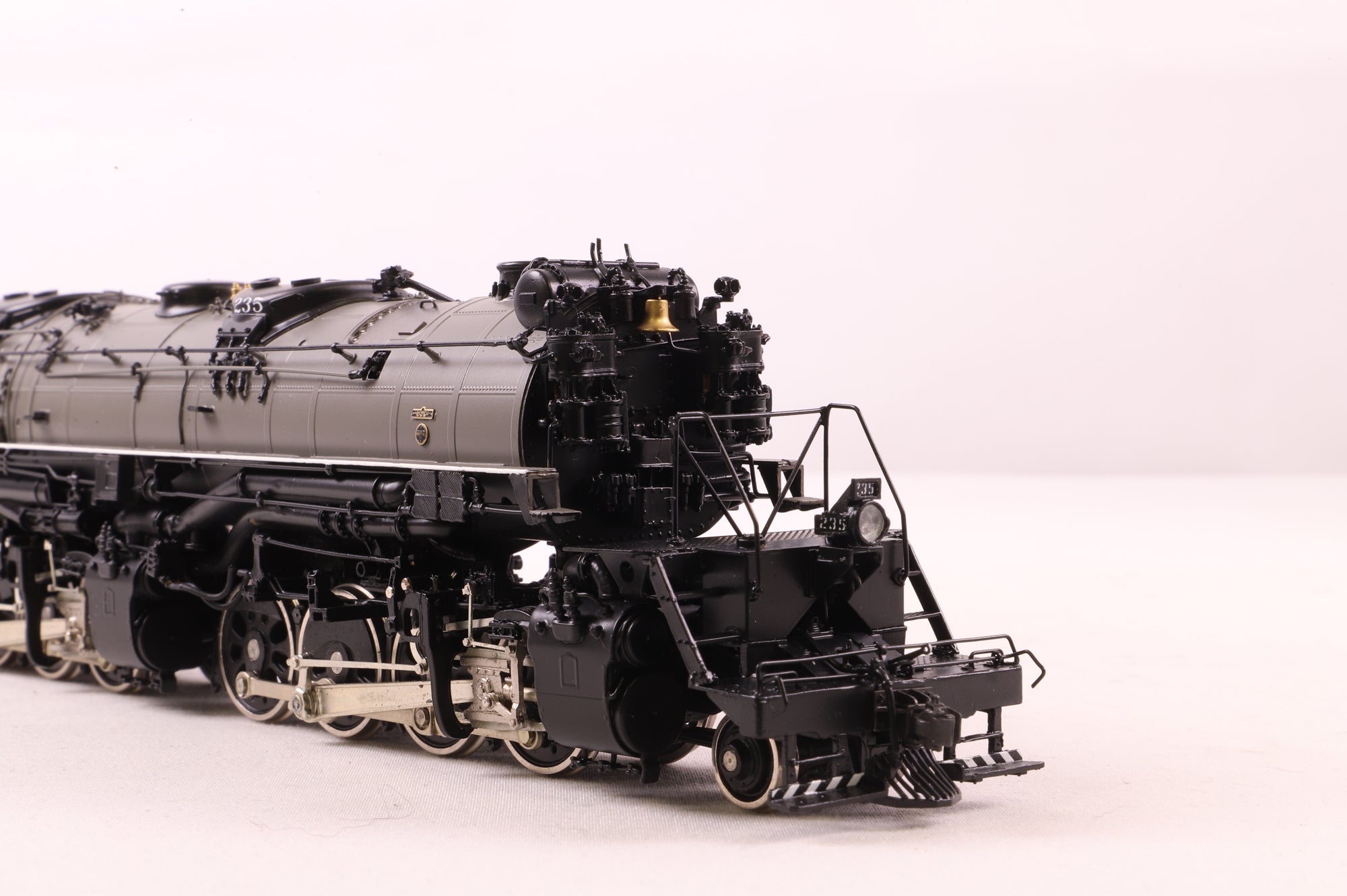 Iron Horse Models HO Brass 15468-3 M-4, 2-8-8-4 The Yellowstone w/elesco feed water system, Painted w. gray Water Jacket