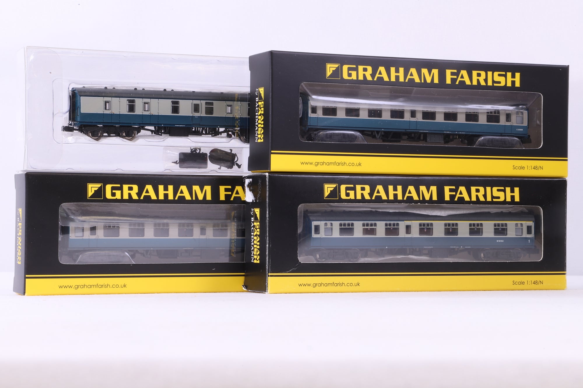 Graham Farish N Rake Of 4 BR Mk1 Blye & Grey Coaches Inc. 374-258C, 374-062D & 374-013D