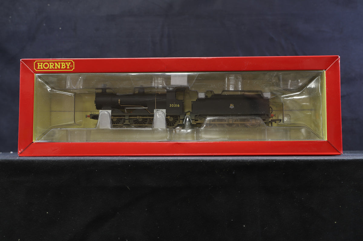 Hornby OO R3304 BR 0-6-0 Drummond 700 Class &#39;30316&#39;, Weathered